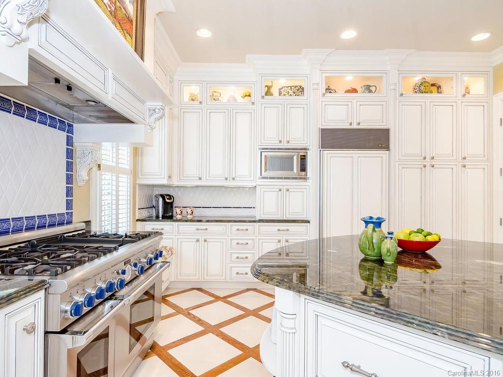 Hampton Manor - Residential