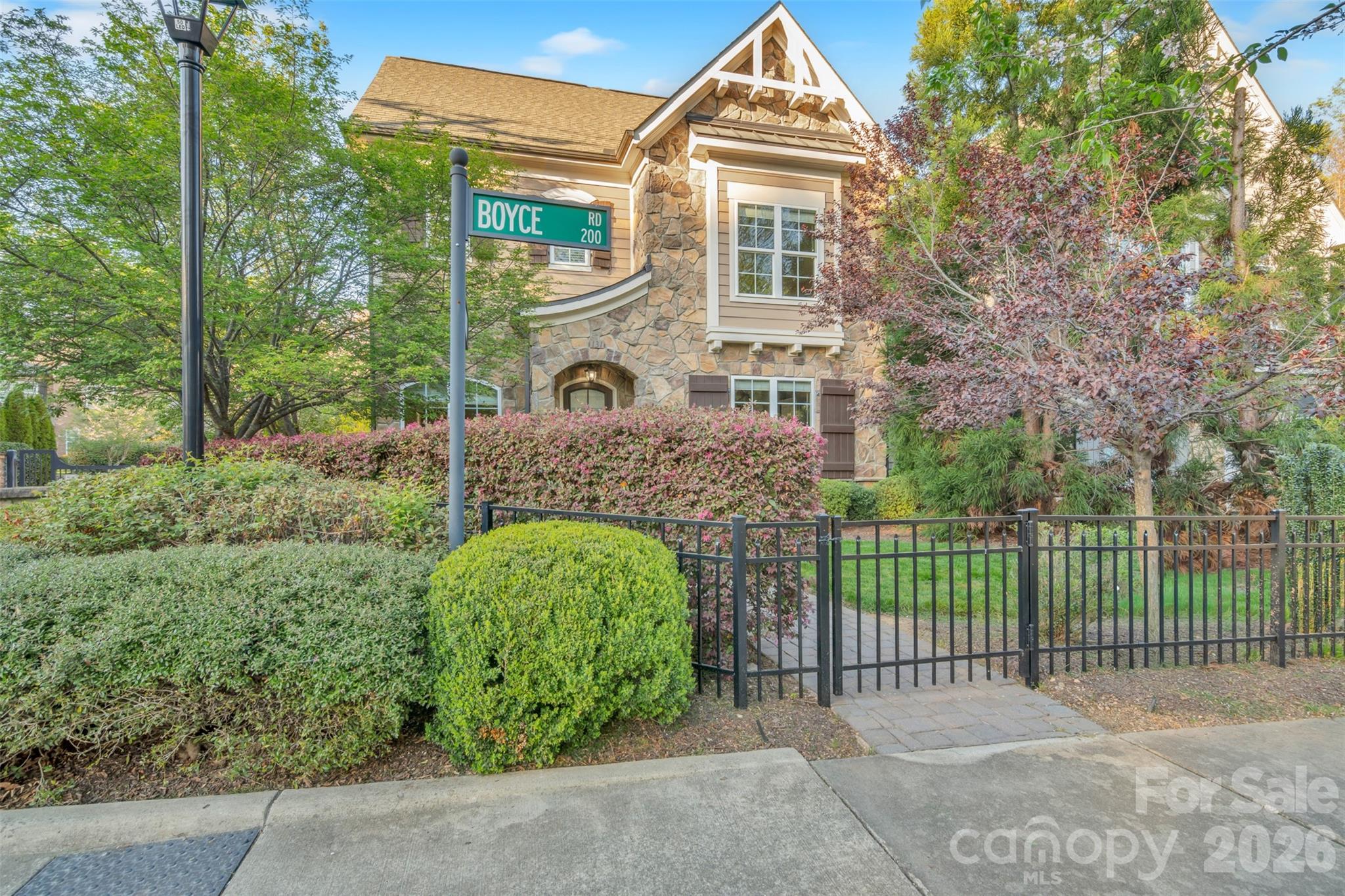 Charndon Village - Residential