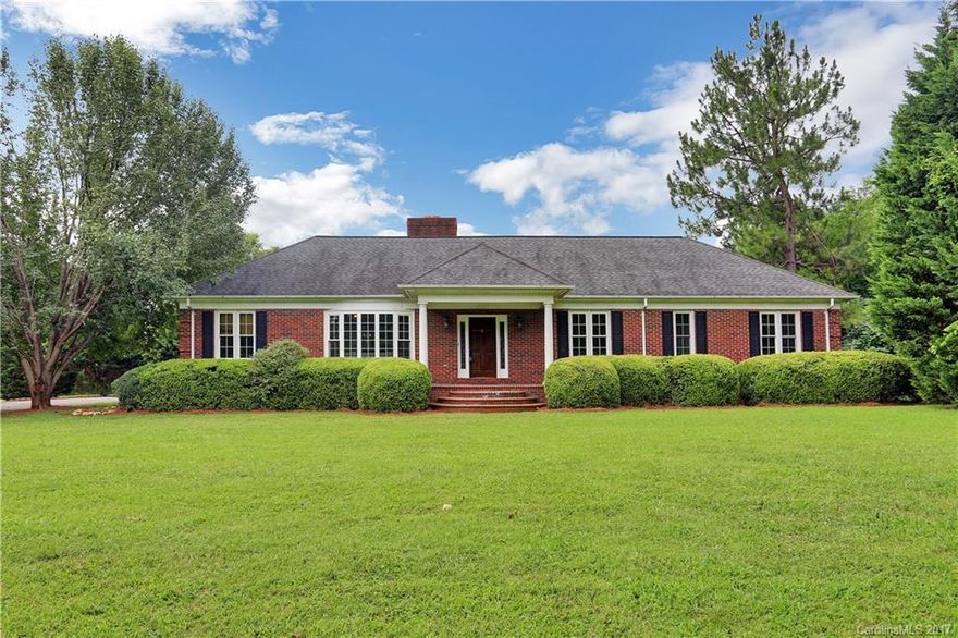 Lovely Ranch home, 1.55 acres w/only 1 owner. Home boast great room w/vaulted ceilings, floor to ceiling brick fireplace, whirlpool garden tub, hardwood floors, workshop/storage building, large fenced in back yard. New paint through out home. Seller give a $2500 carpet allowance w/ strong offer as determined by the seller. Seller provide 1 year home warranty & termite bond that extends through May 2018.  Public Water & sewer hookup avail. Updated photos 21 Aug.