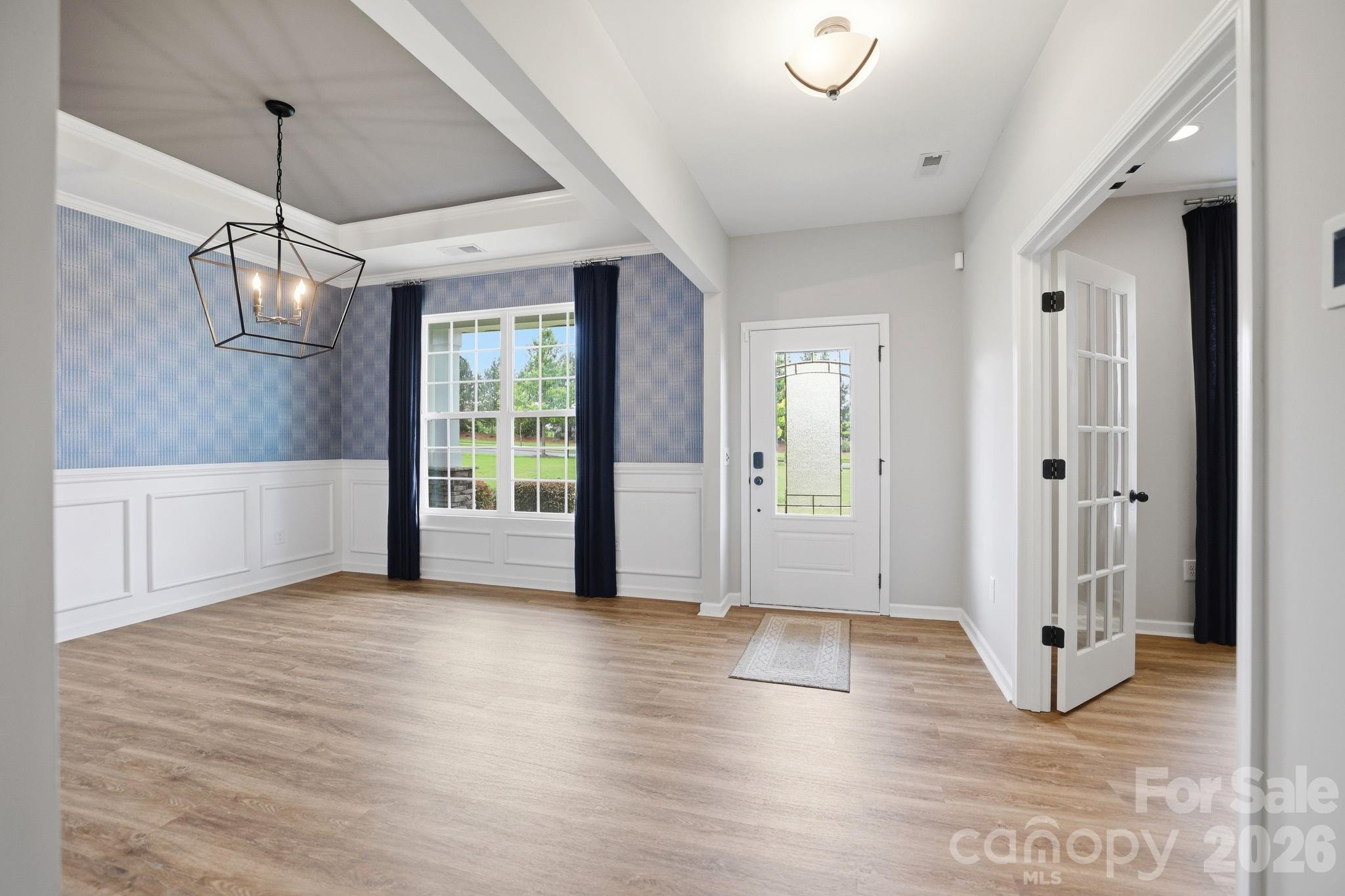 1002 Heritage Pointe None