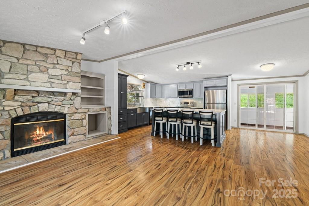 2033 Mill Creek Road