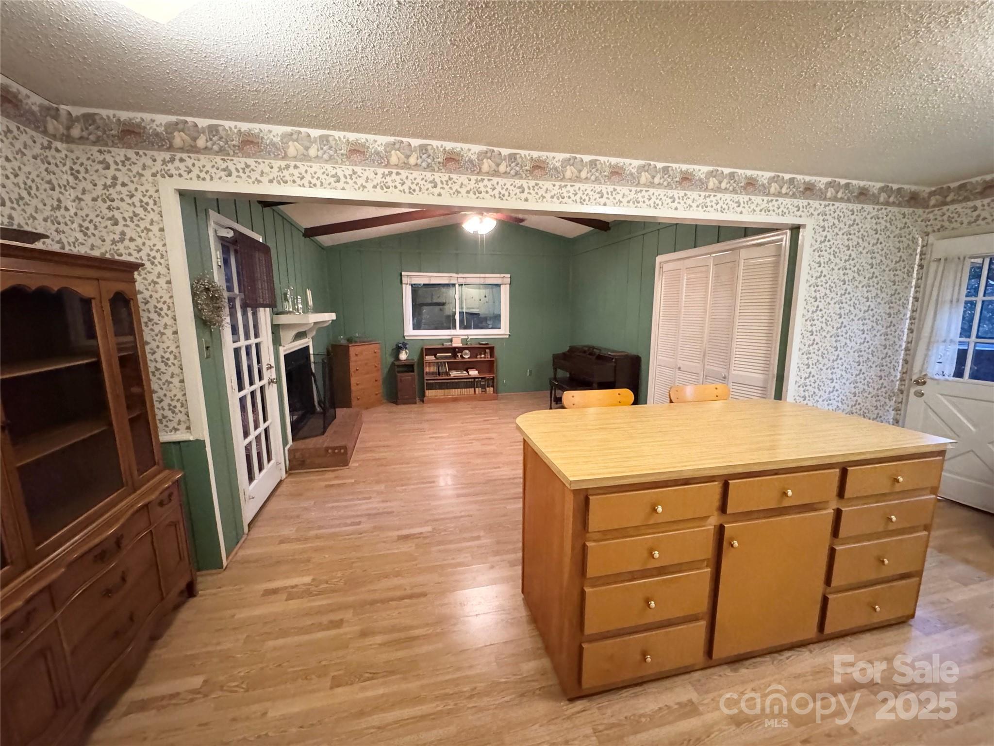 7501 Pawtuckett Road