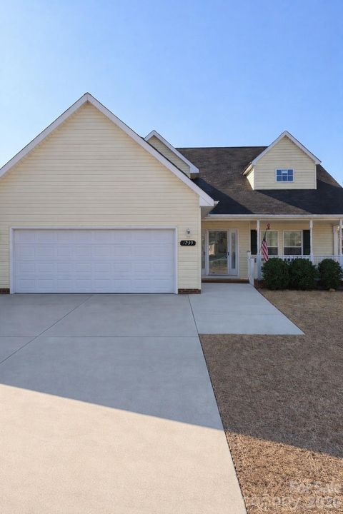 Photo of 1233 Marcela Drive, Gastonia, NC 28054 (MLS # 4345297)