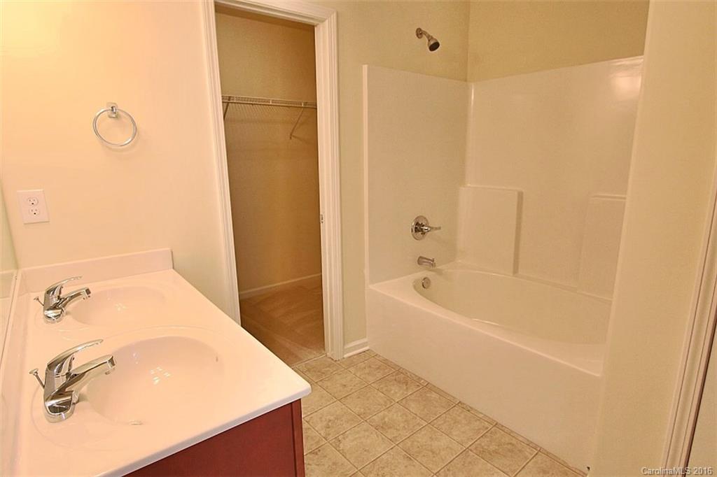 Gunnars Ridge - Residential