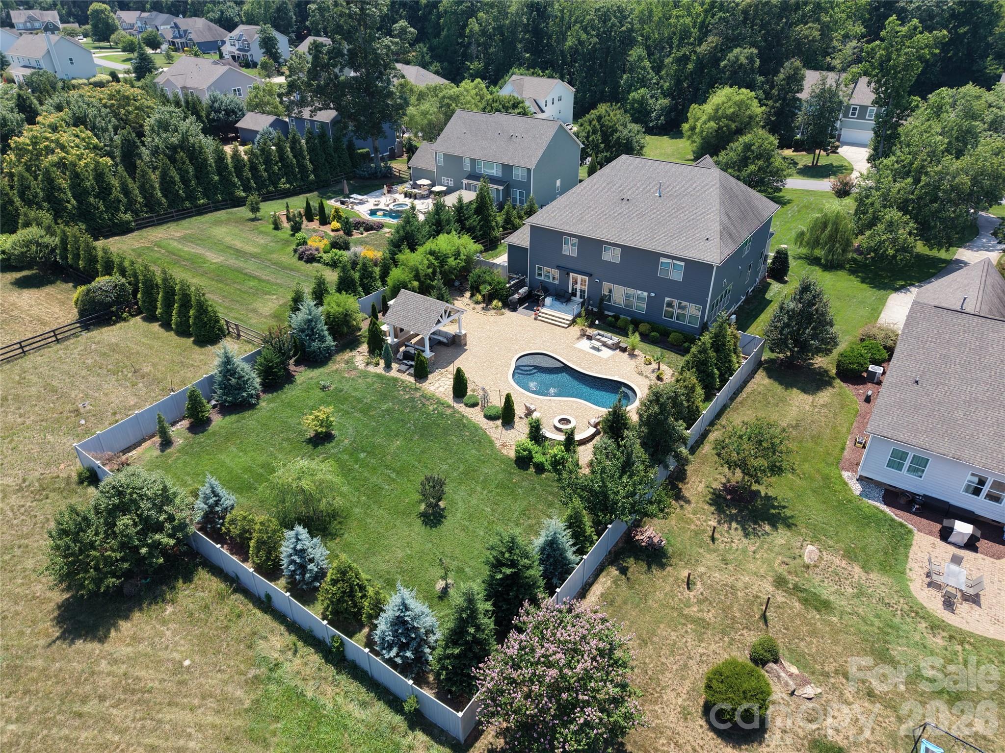 142 Farm Knoll Way