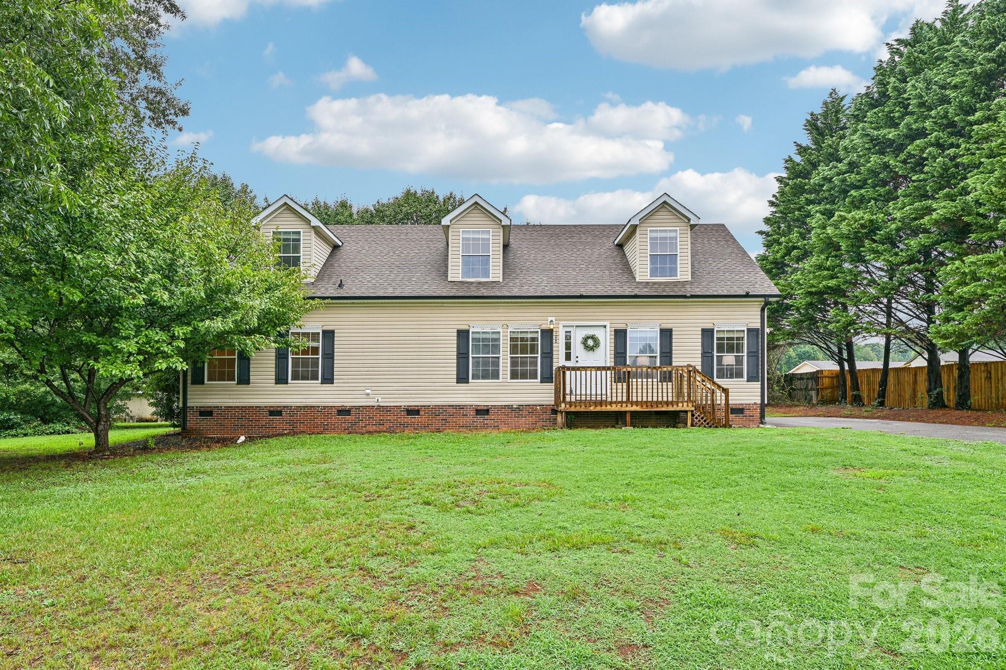 108 Grand Acres Lane