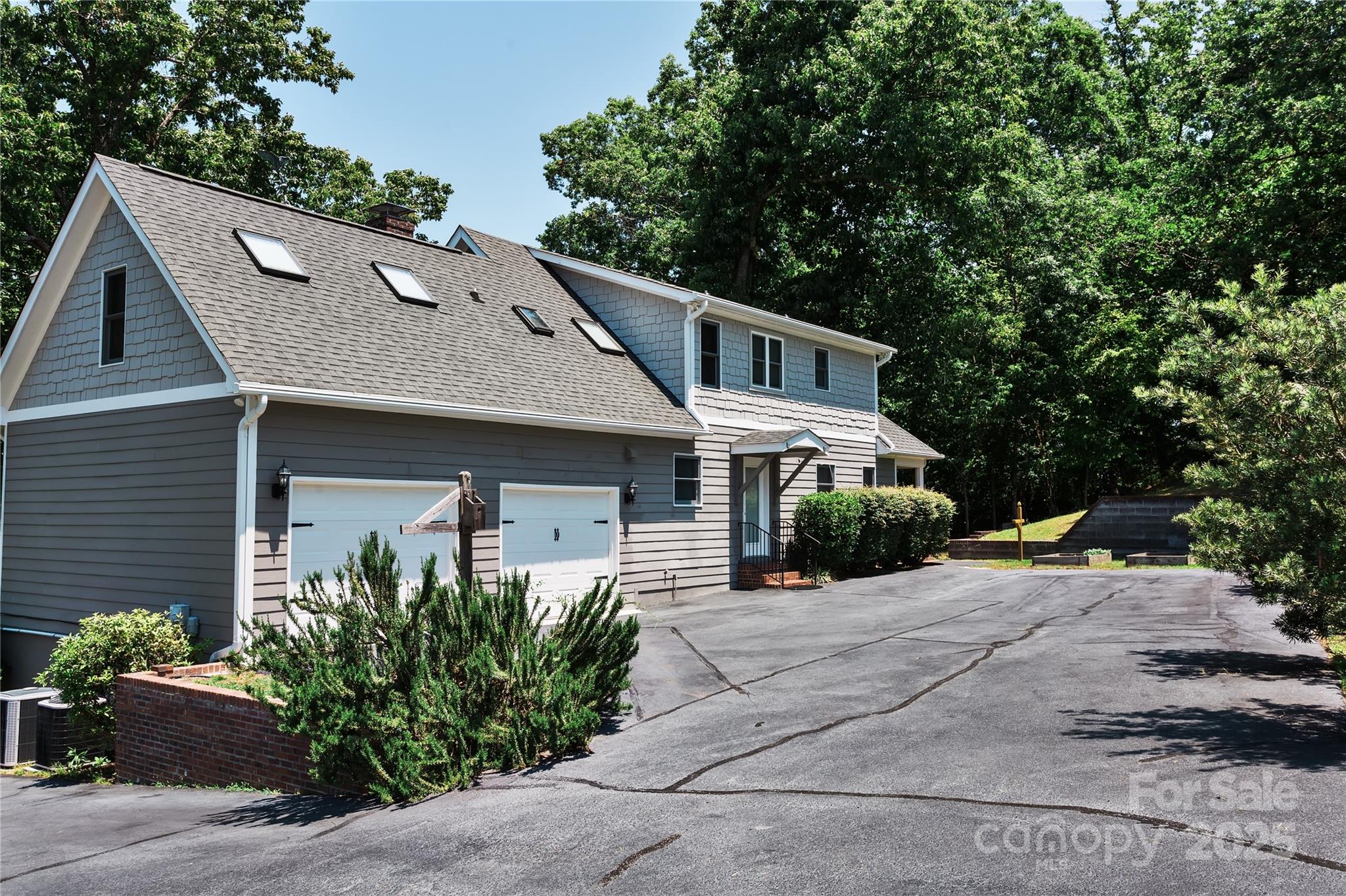 331 Westshore Drive