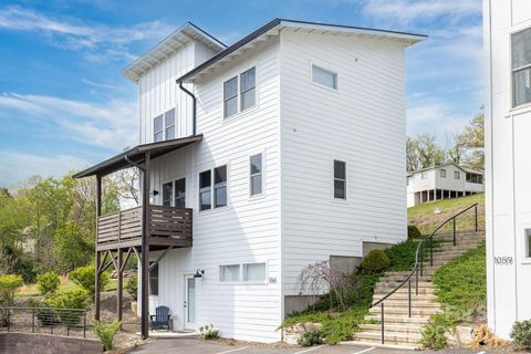 1061 Riverside Drive Asheville NC 28804