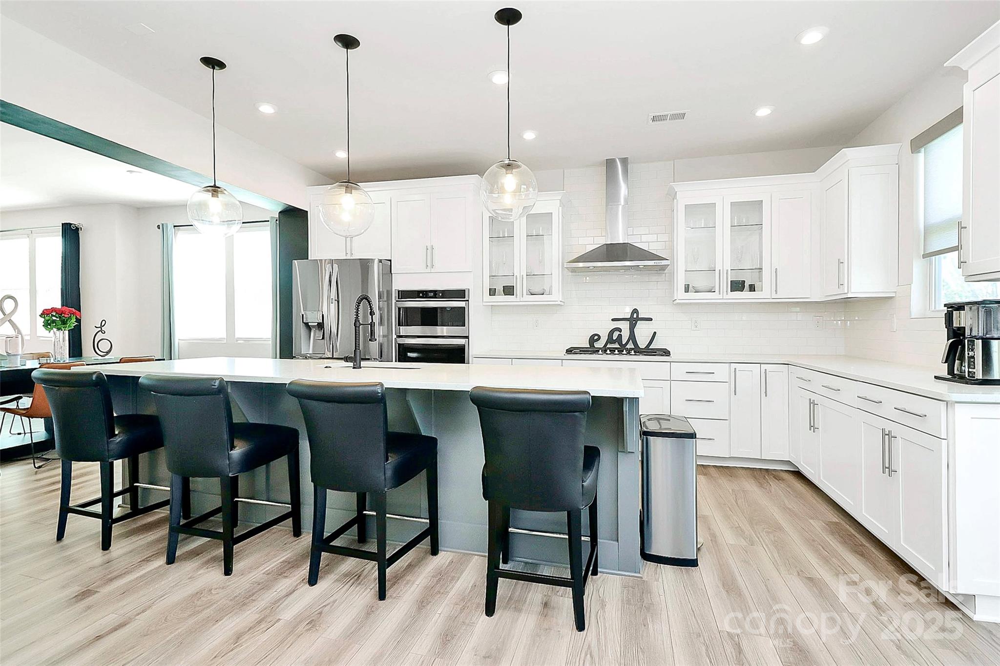 Charlotte, North Carolina 28262, United States, 4 Bedrooms Bedrooms, ,4 BathroomsBathrooms,Residential,Active,110861