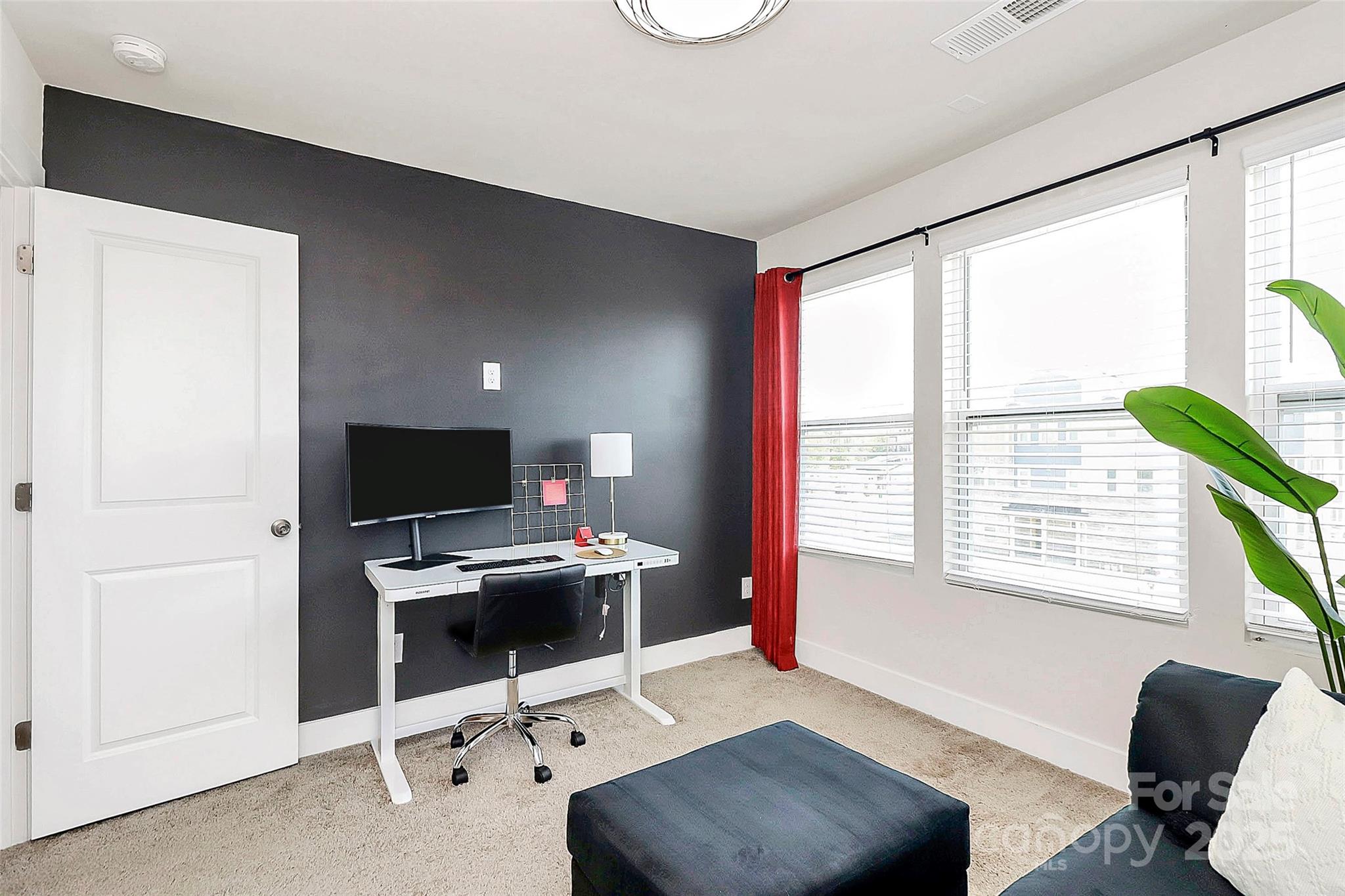 Charlotte, North Carolina 28262, United States, 4 Bedrooms Bedrooms, ,4 BathroomsBathrooms,Residential,Active,110861