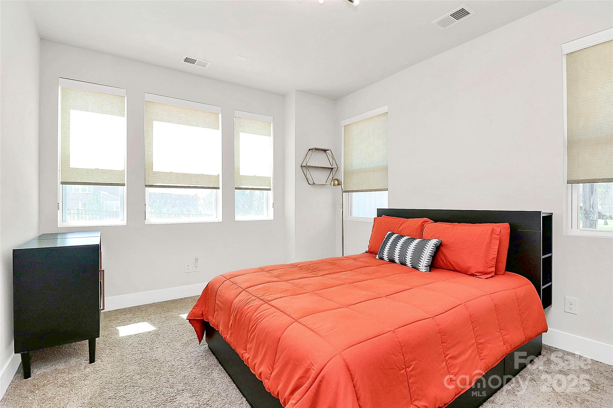 Charlotte, North Carolina 28262, United States, 4 Bedrooms Bedrooms, ,4 BathroomsBathrooms,Residential,Active,110861