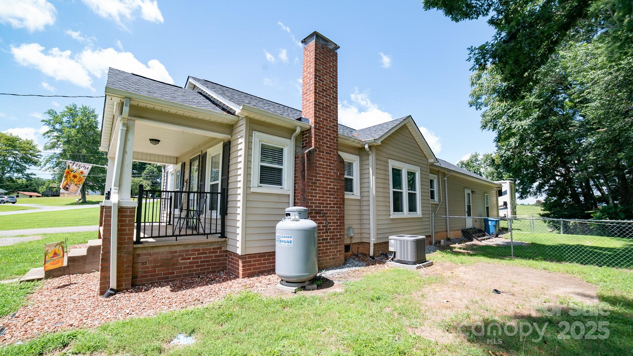 2594 Timberwood Drive