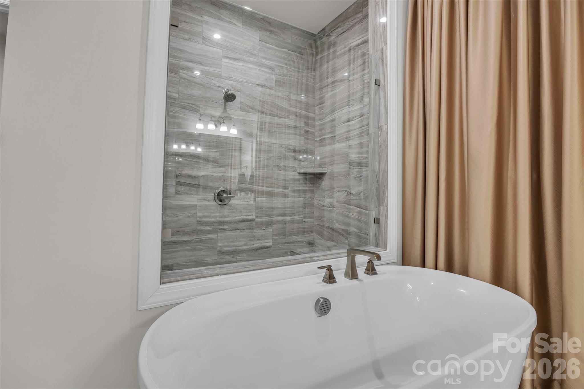 McLean - South Shore - Residential