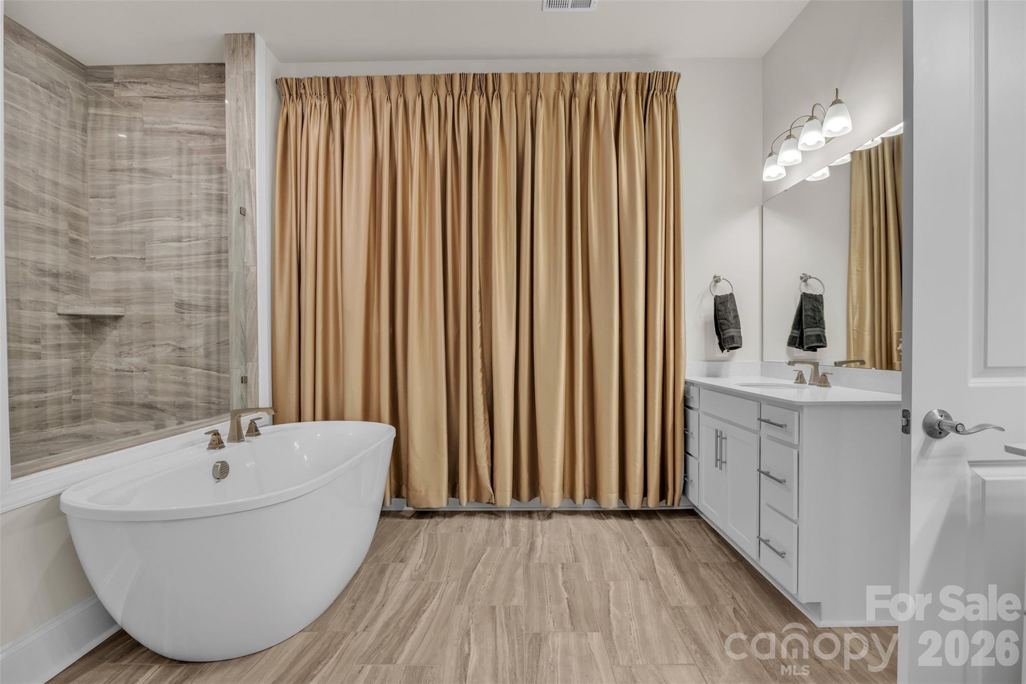 McLean - South Shore - Residential