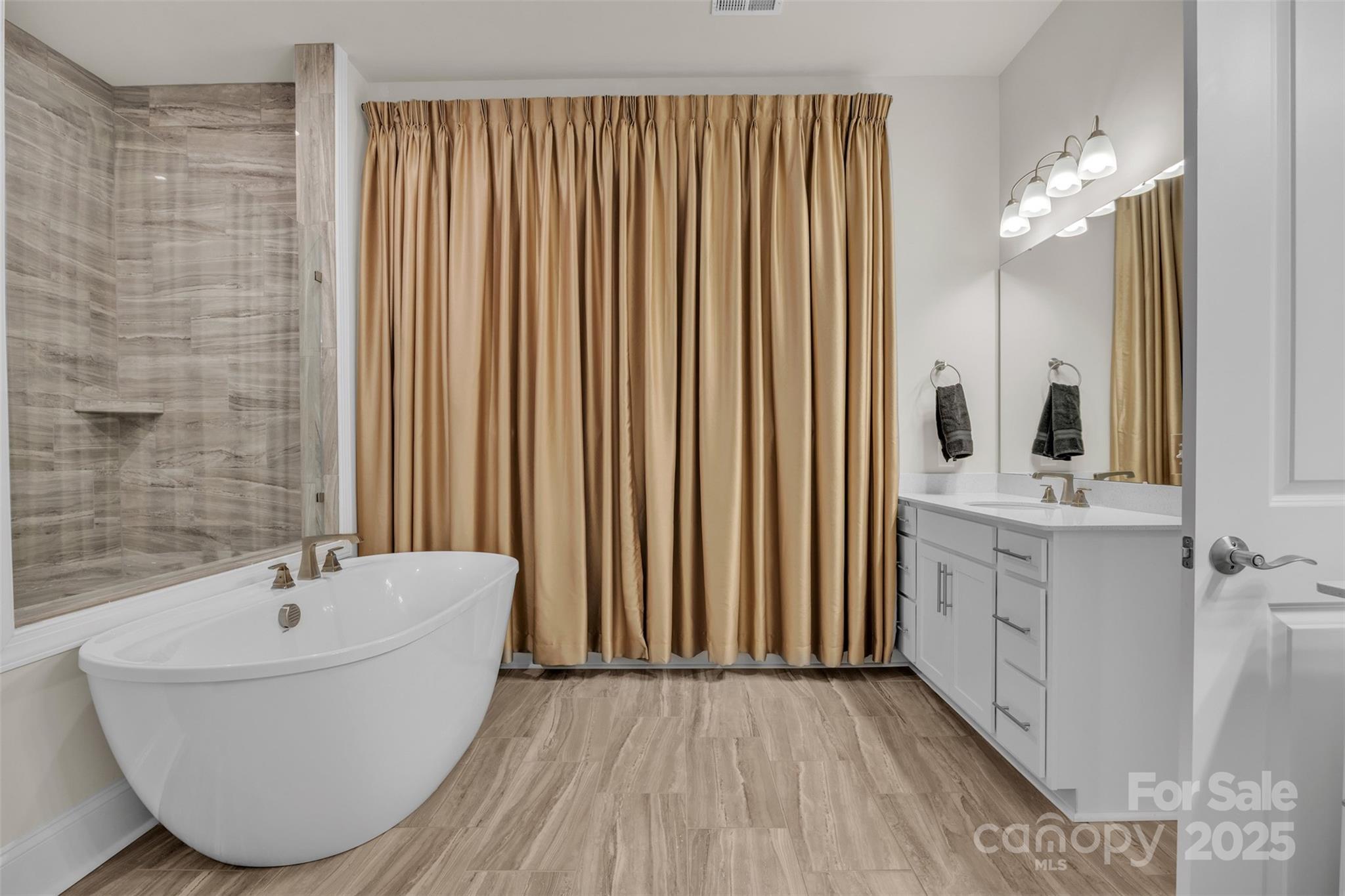 McLean - South Shore - Residential