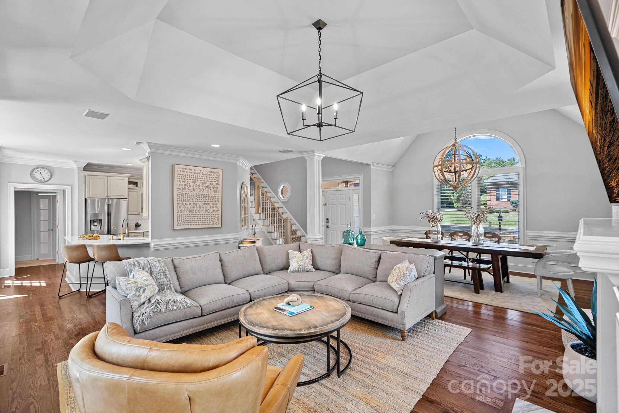 7519 Windaliere Drive