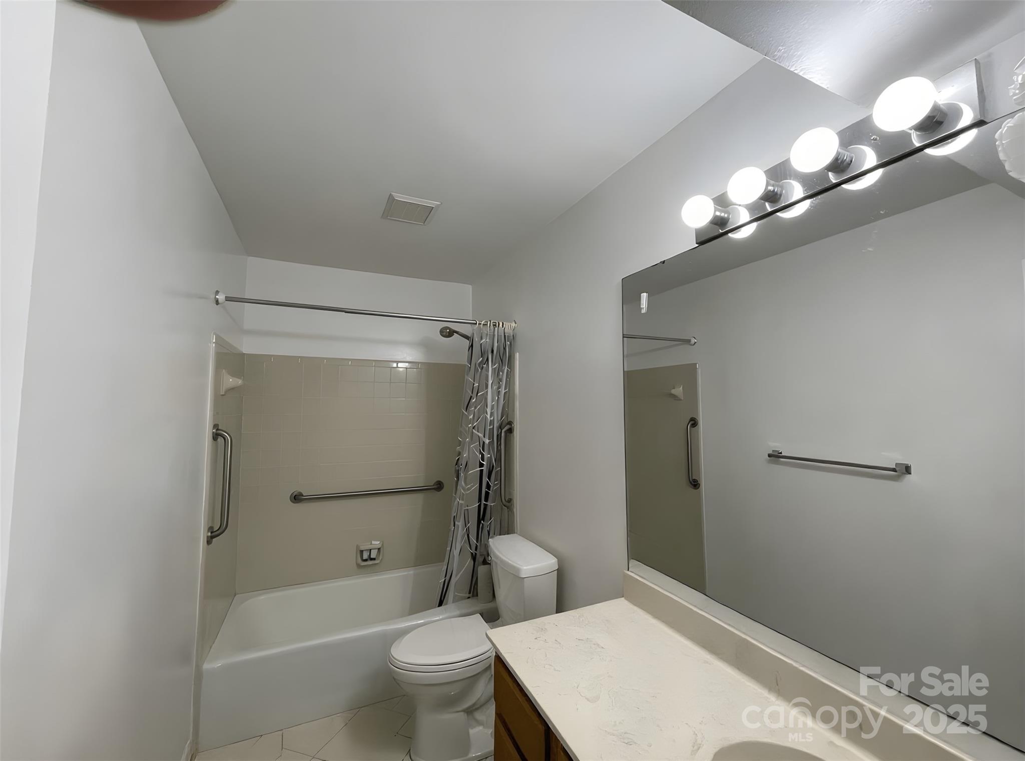 Harris Lake - Residential