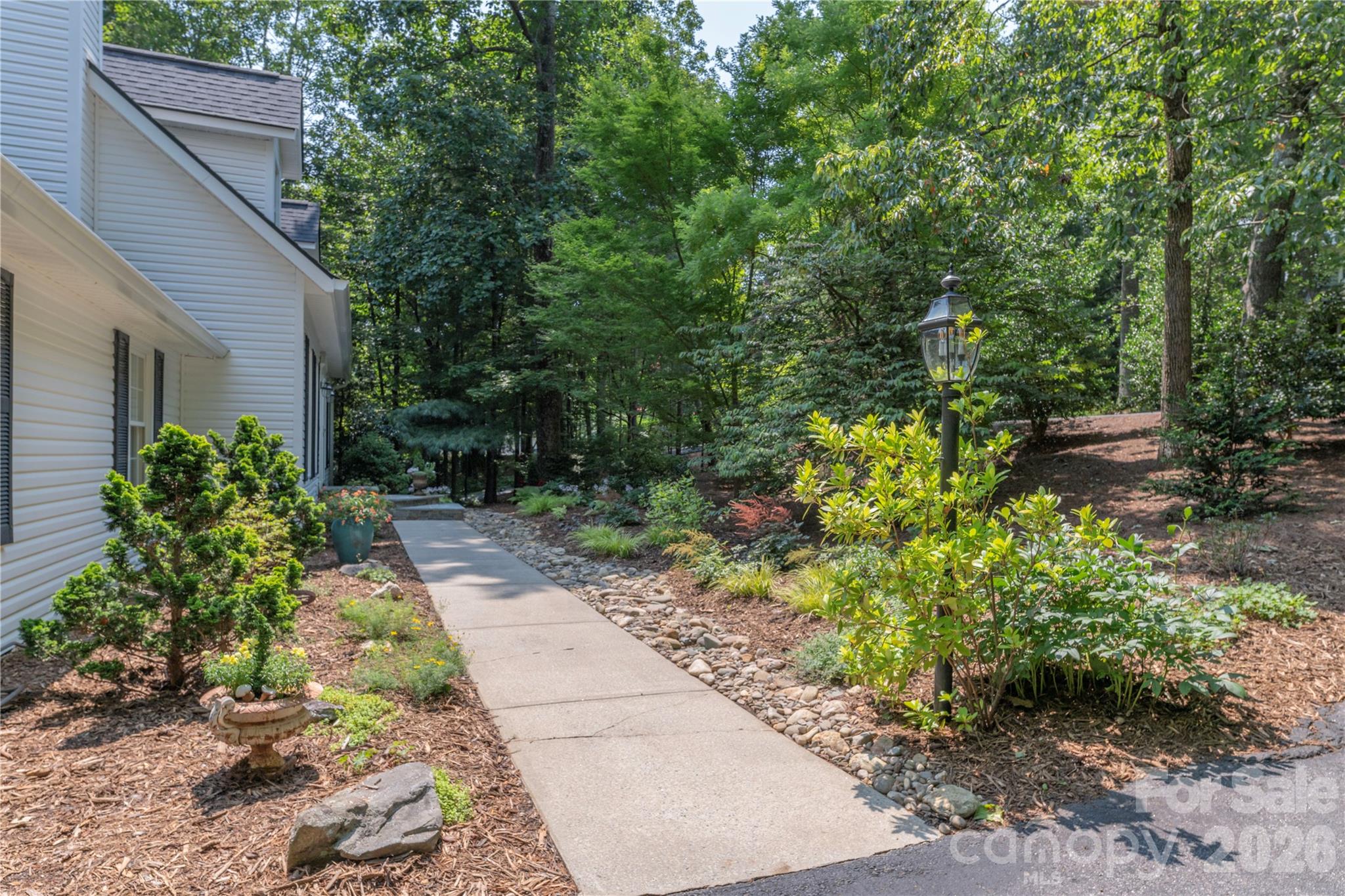 26 Moriah Lane