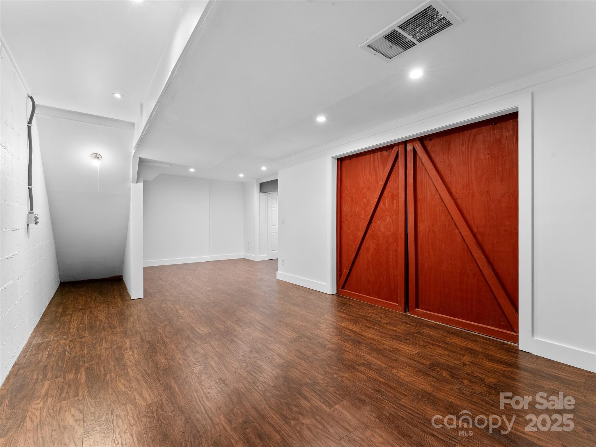 Cinnamon Woods - Residential
