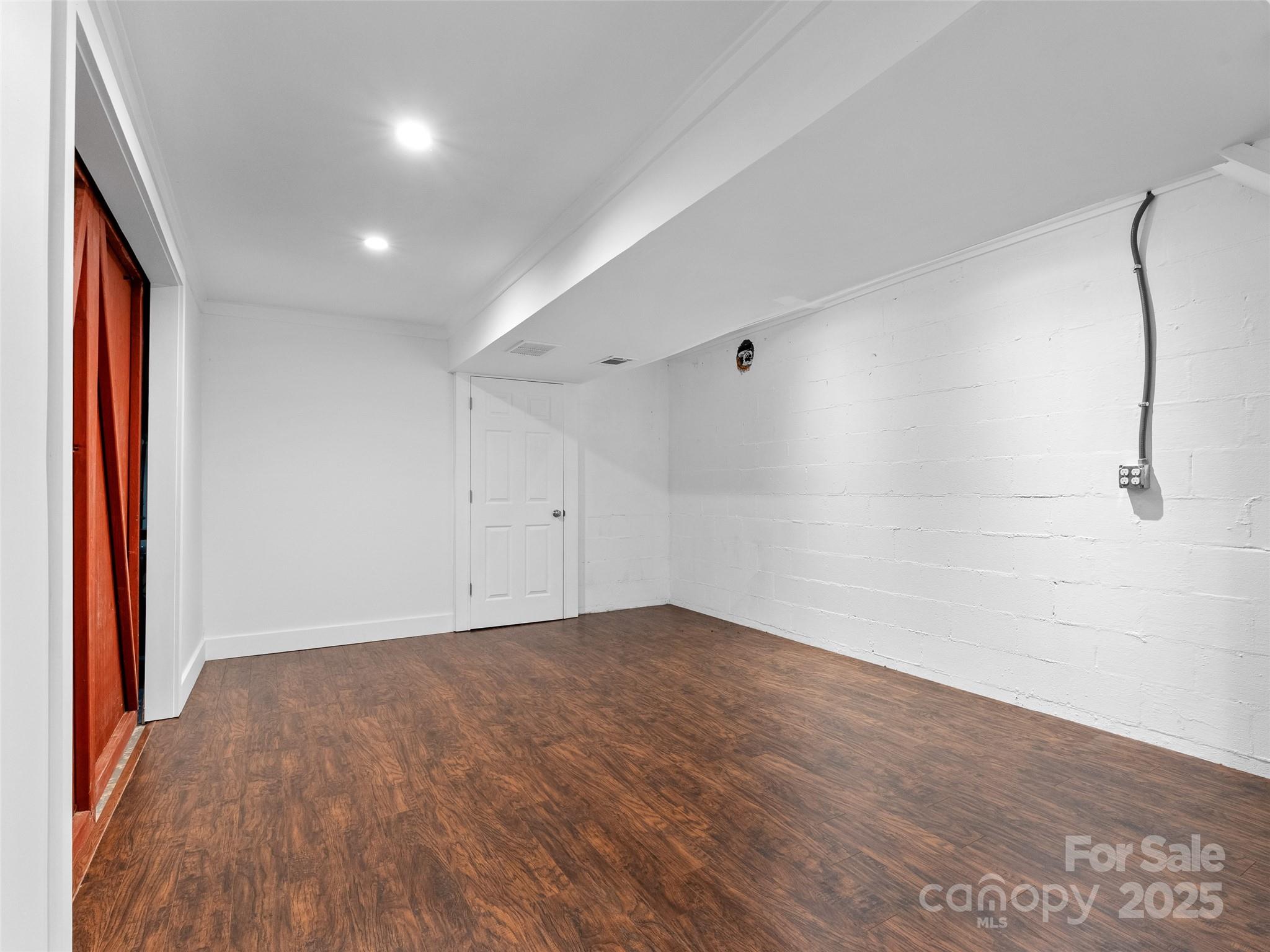 Cinnamon Woods - Residential