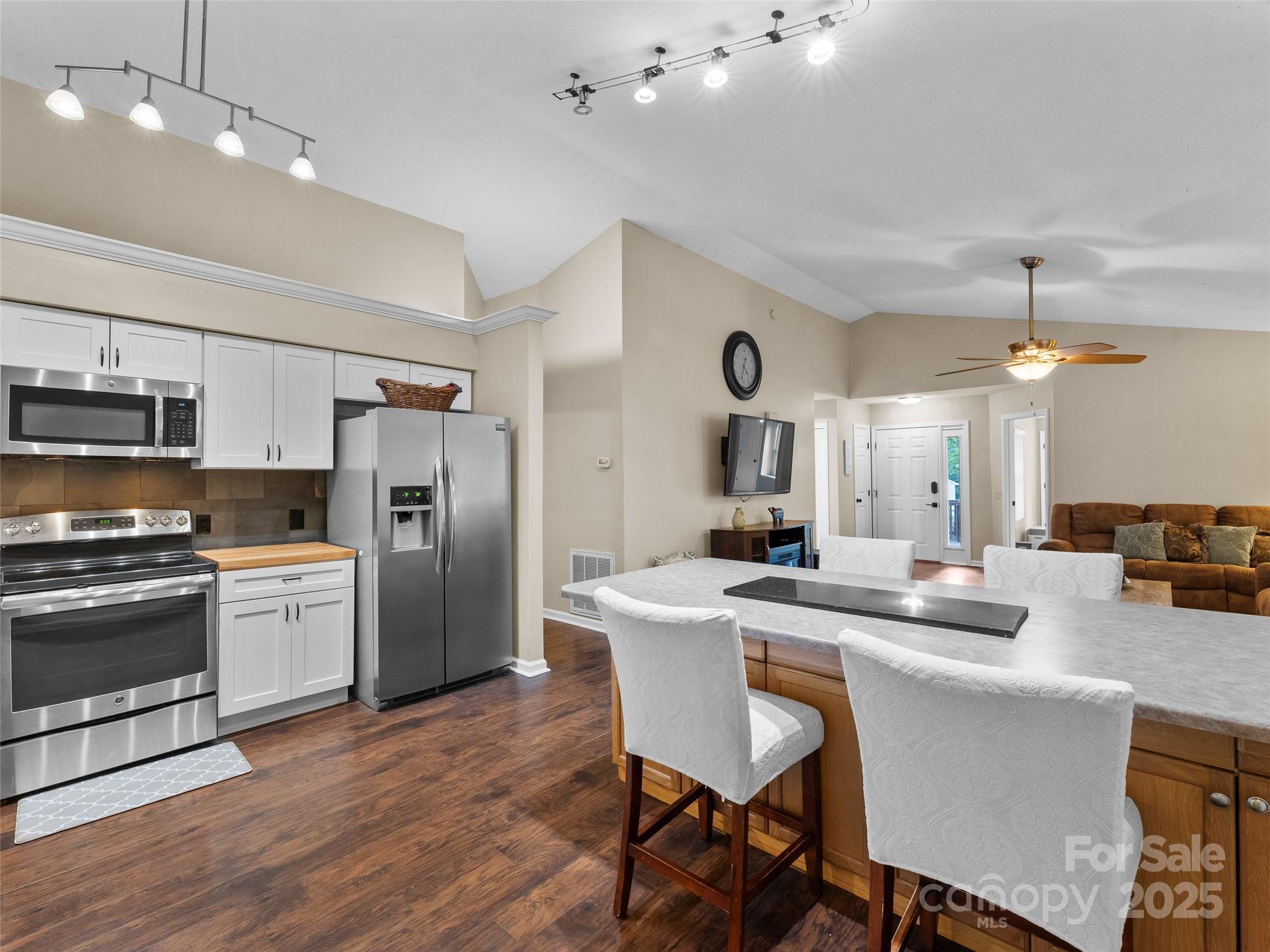 Cinnamon Woods - Residential