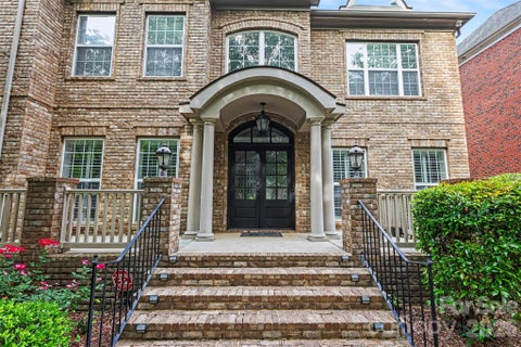 Photo of 11215 Warfield Avenue, Huntersville, NC 28078 (MLS # 4376014)