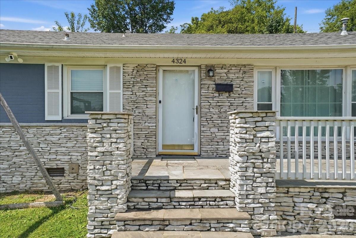 4324 Hidden Valley Road