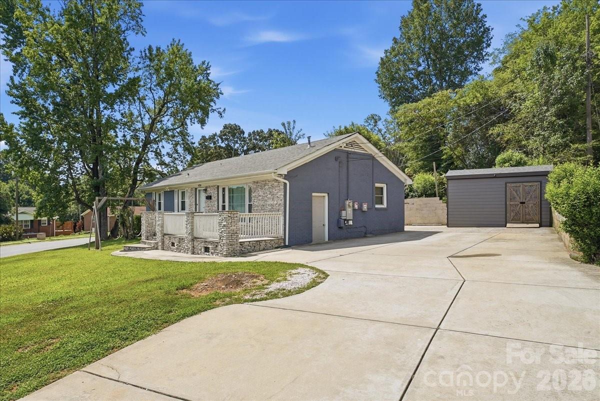 4324 Hidden Valley Road