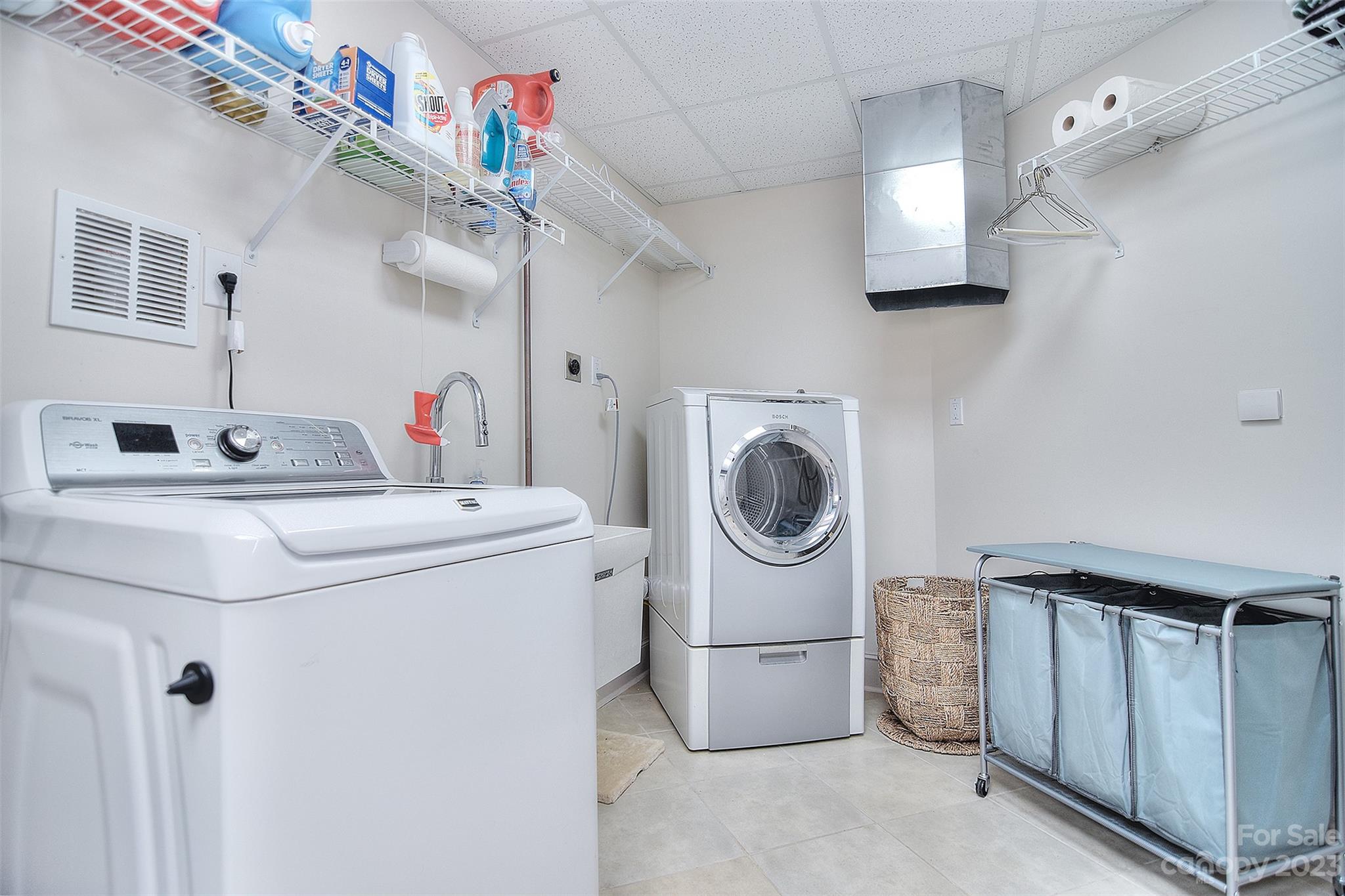 Cowans Ford Country Club - Residential