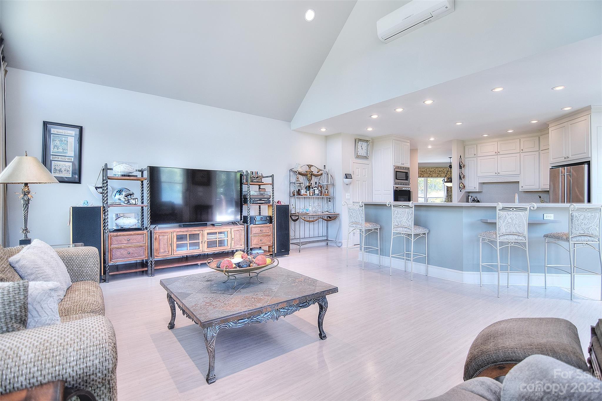 Cowans Ford Country Club - Residential