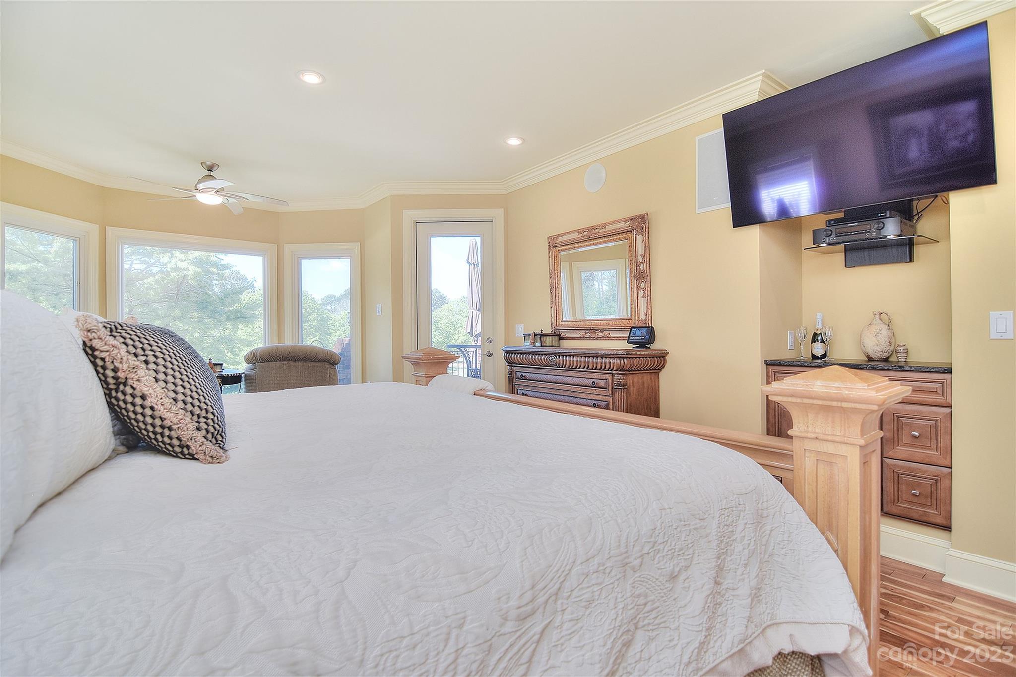 Cowans Ford Country Club - Residential