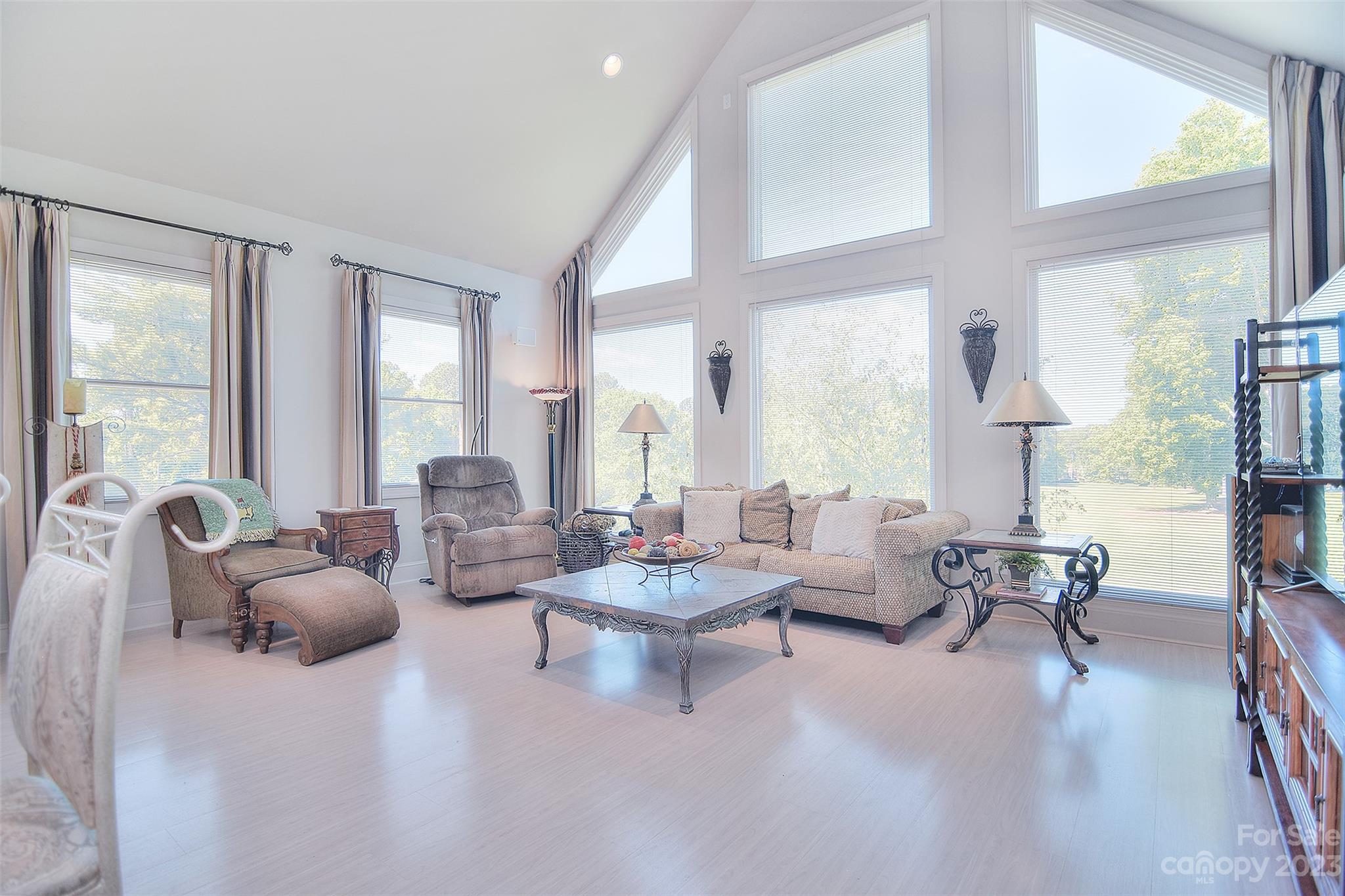 Cowans Ford Country Club - Residential