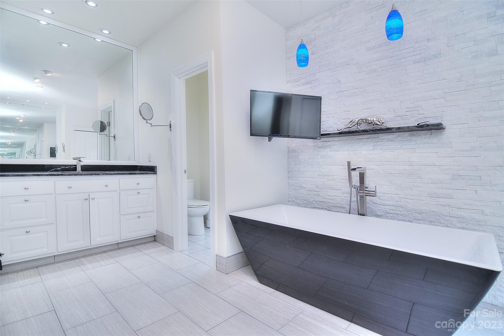 Cowans Ford Country Club - Residential