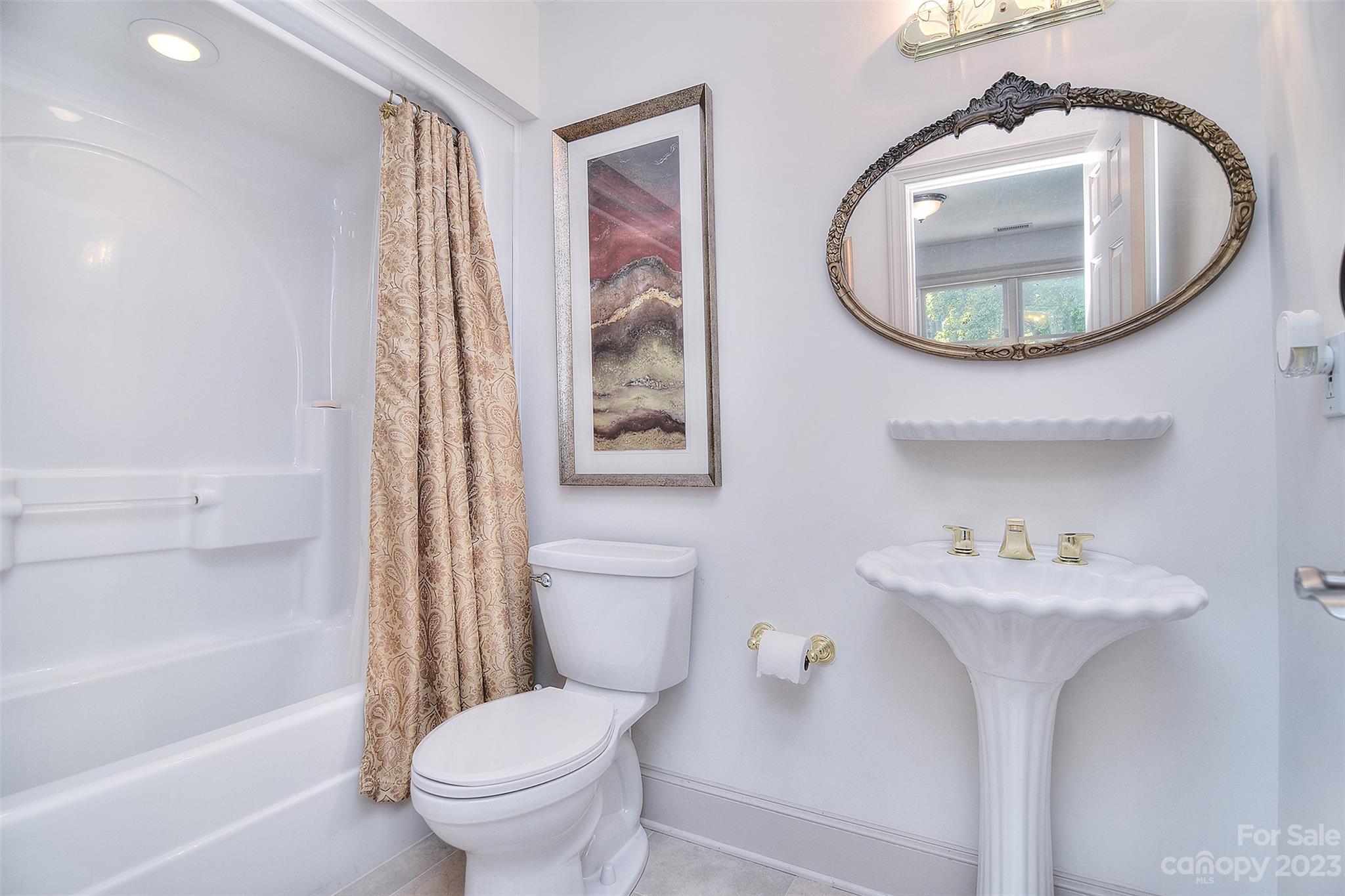 Cowans Ford Country Club - Residential