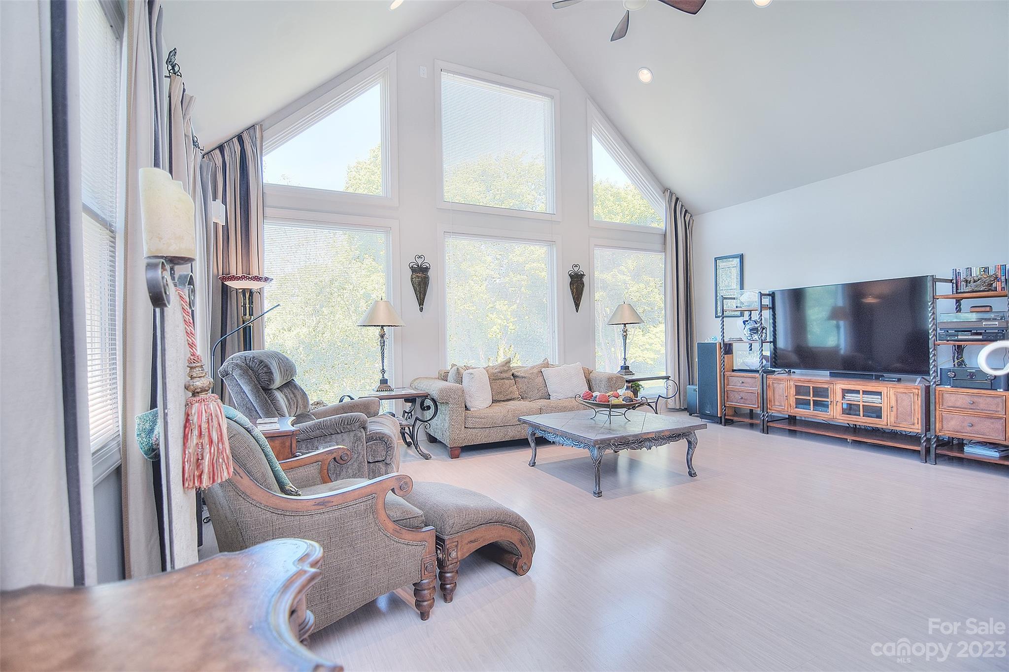 Cowans Ford Country Club - Residential