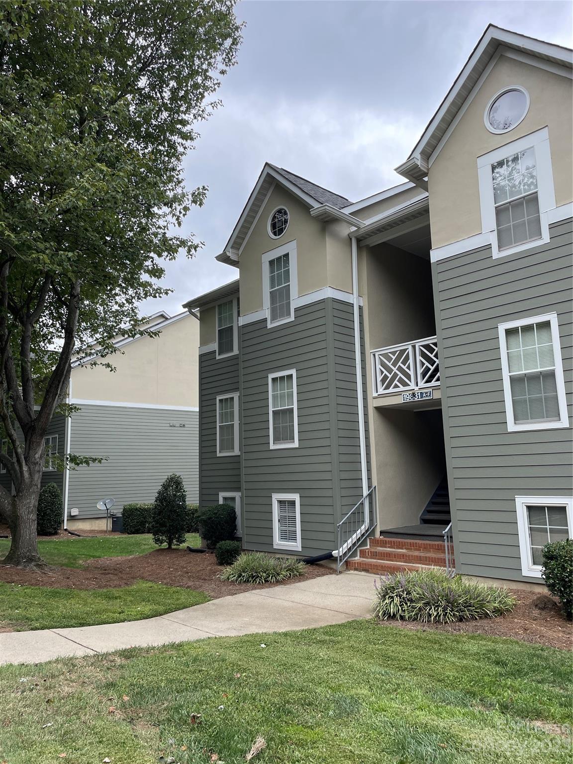 Windward - Residential Lease