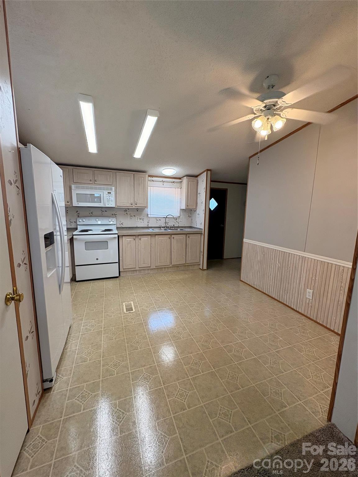 5422 Wrenn Drive