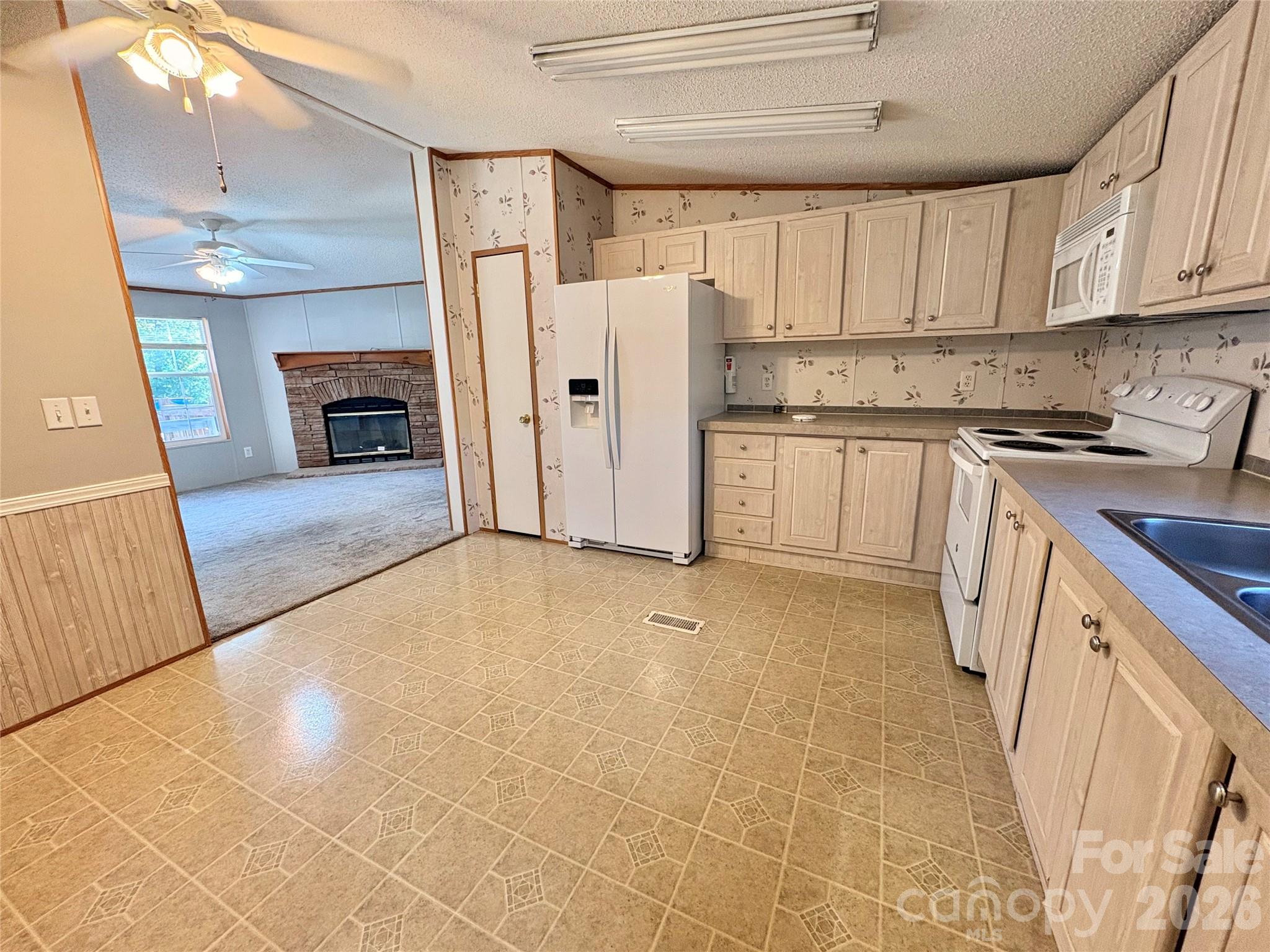 5422 Wrenn Drive