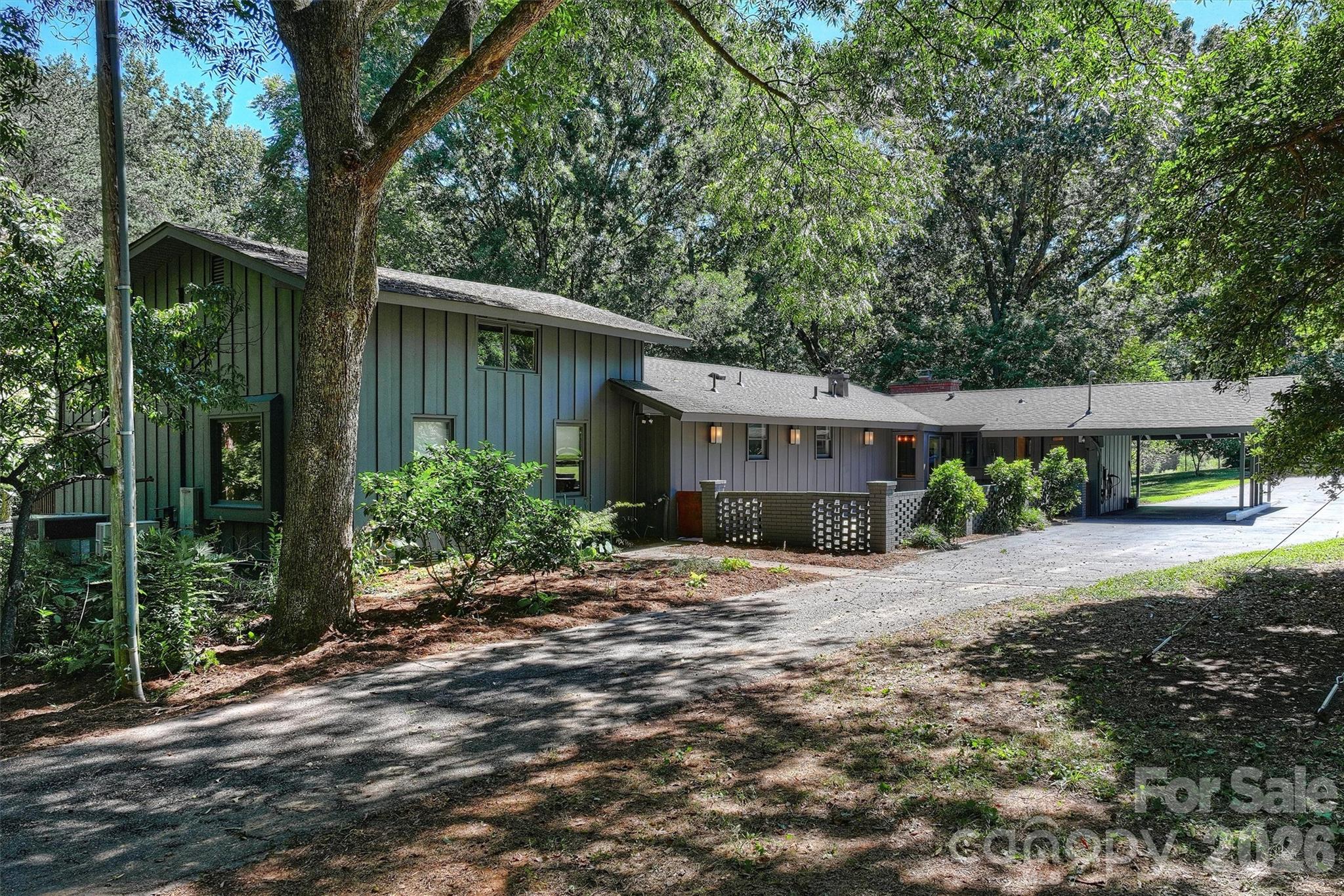 101A S Westover Drive