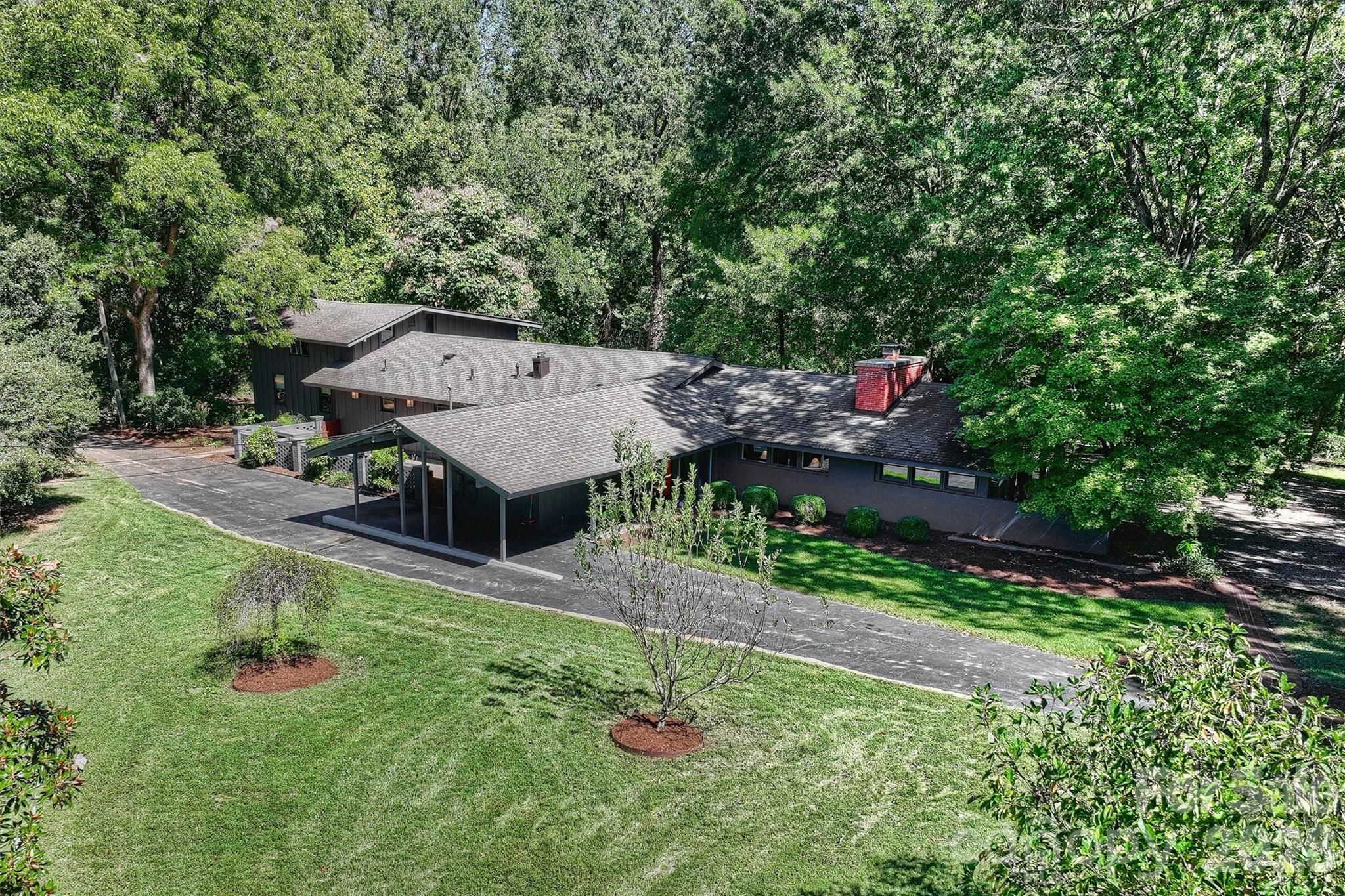 101A S Westover Drive