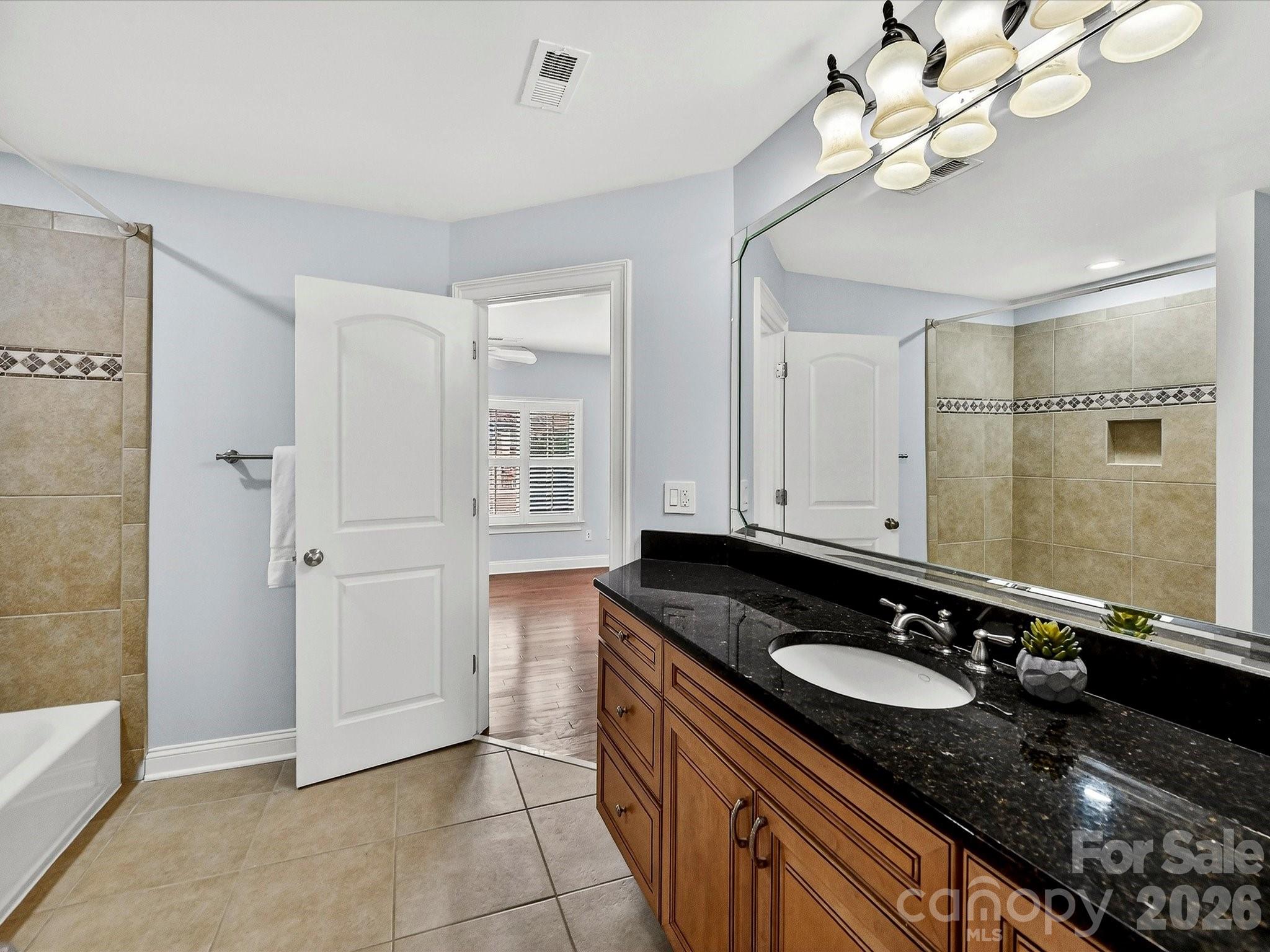 Mt Isle Harbor - Residential