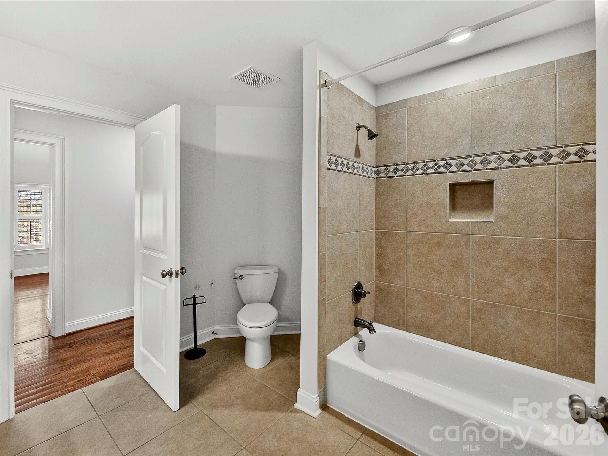 Mt Isle Harbor - Residential