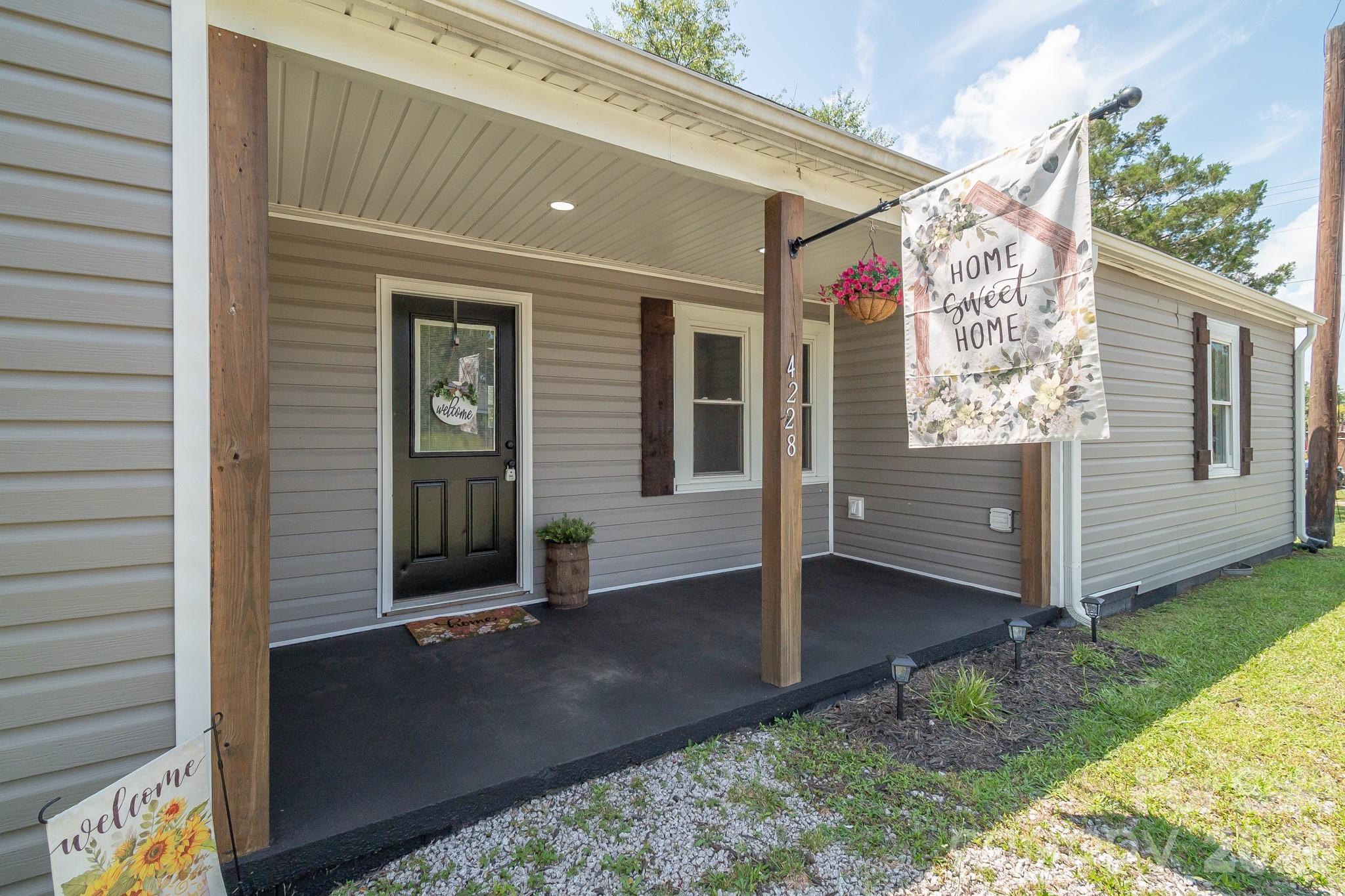 4228 Flat Creek Road