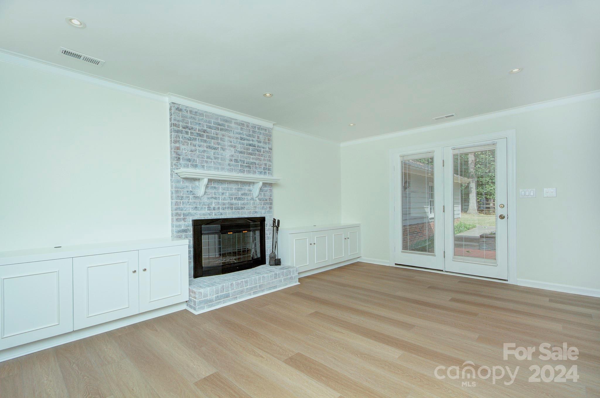 Cameron Wood - Residential