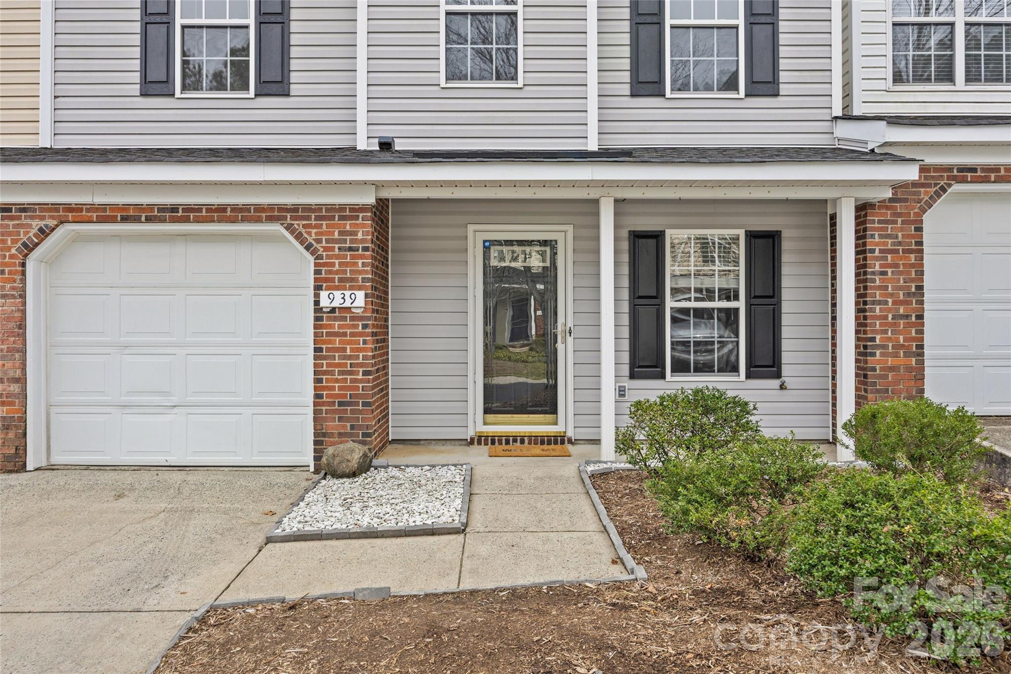 939 Sparrows Nest Lane 604