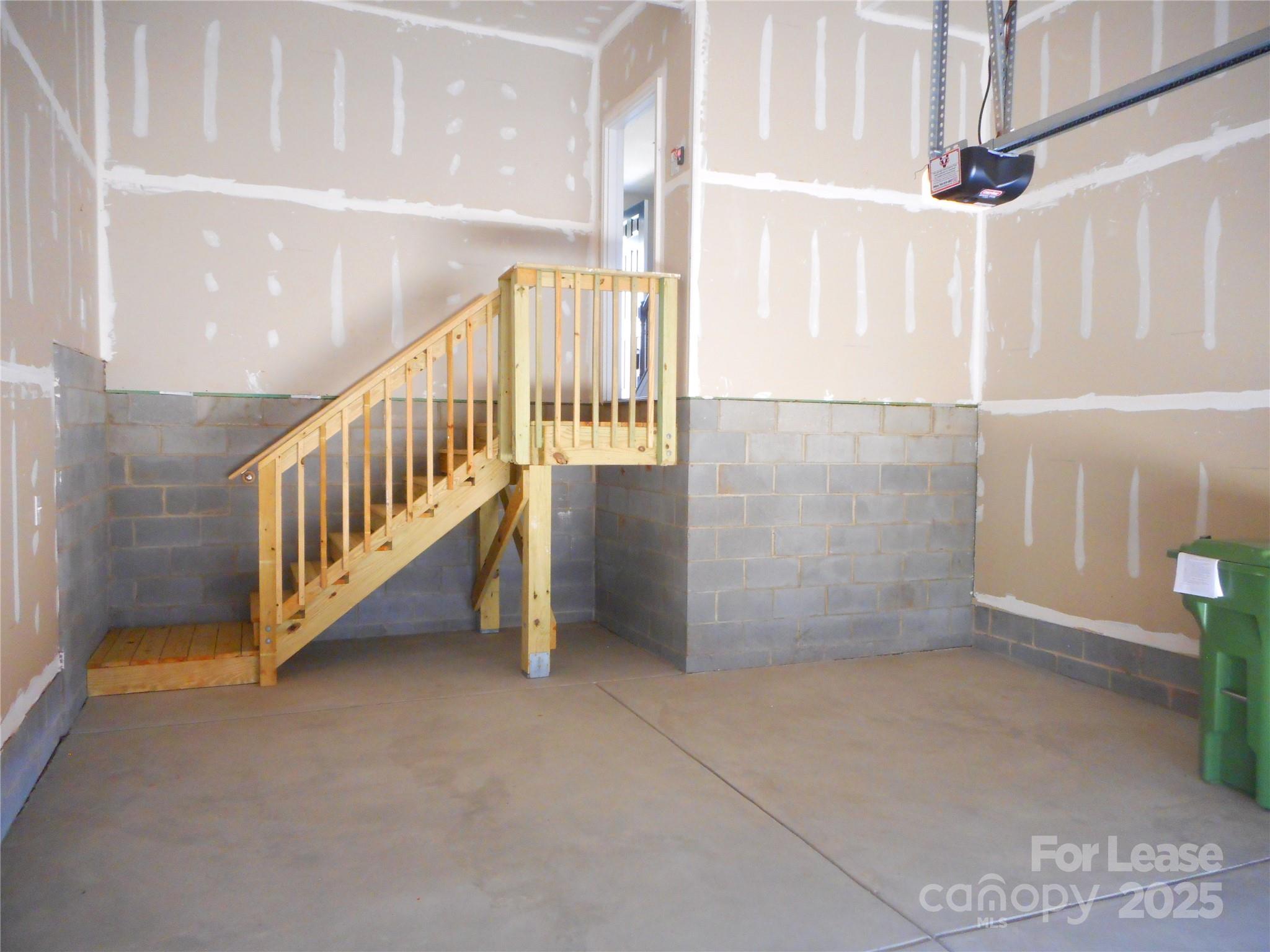 Elizabeth - Residential Lease