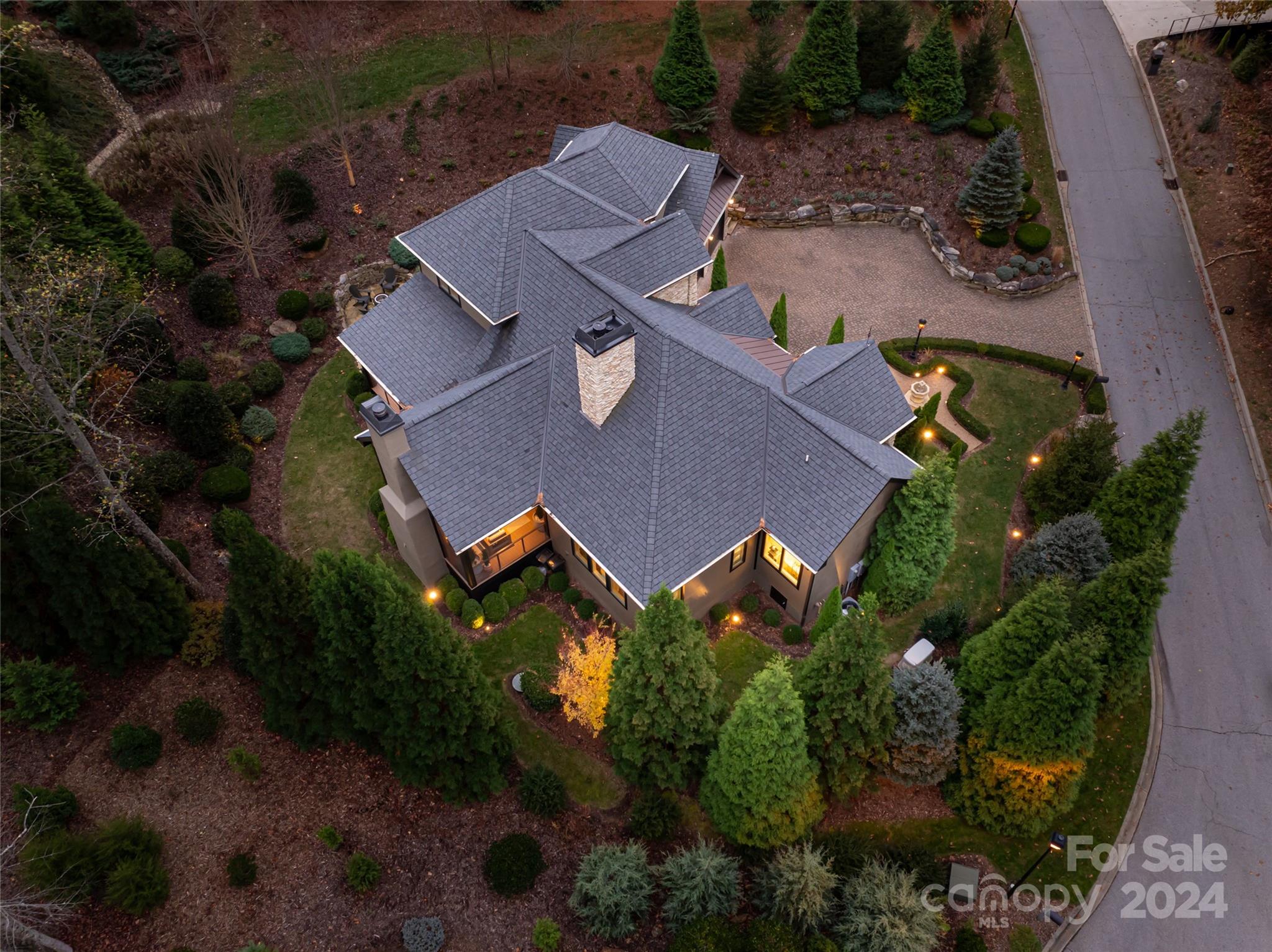 Reynolds Mountain - Residential