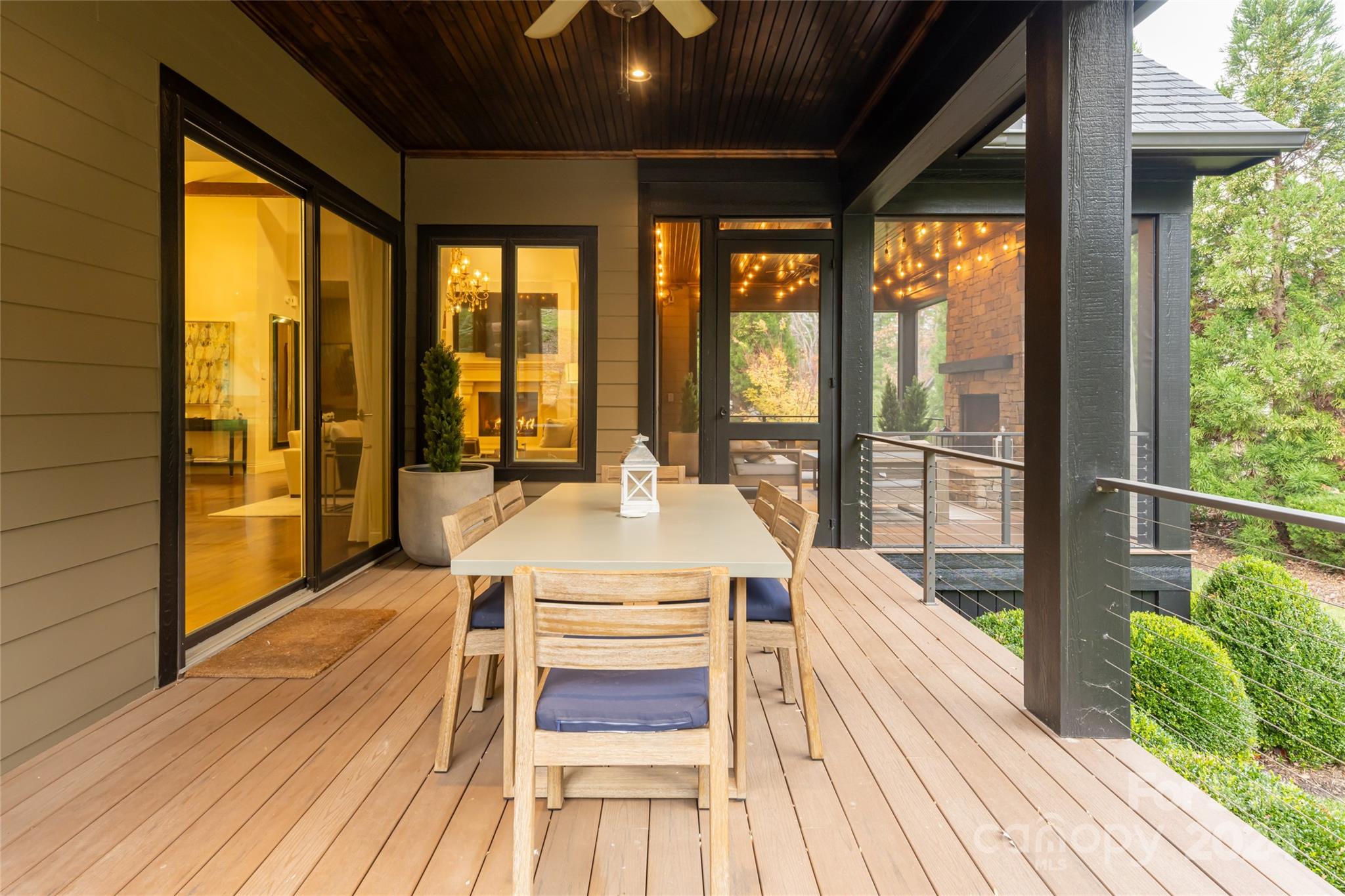 Reynolds Mountain - Residential