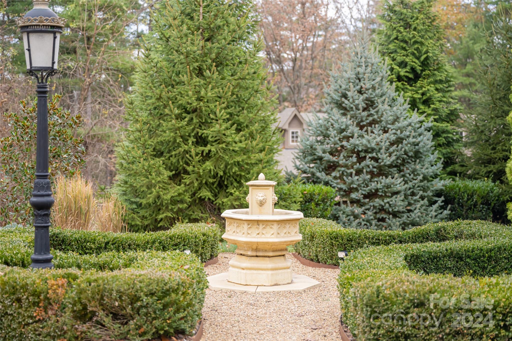 Reynolds Mountain - Residential