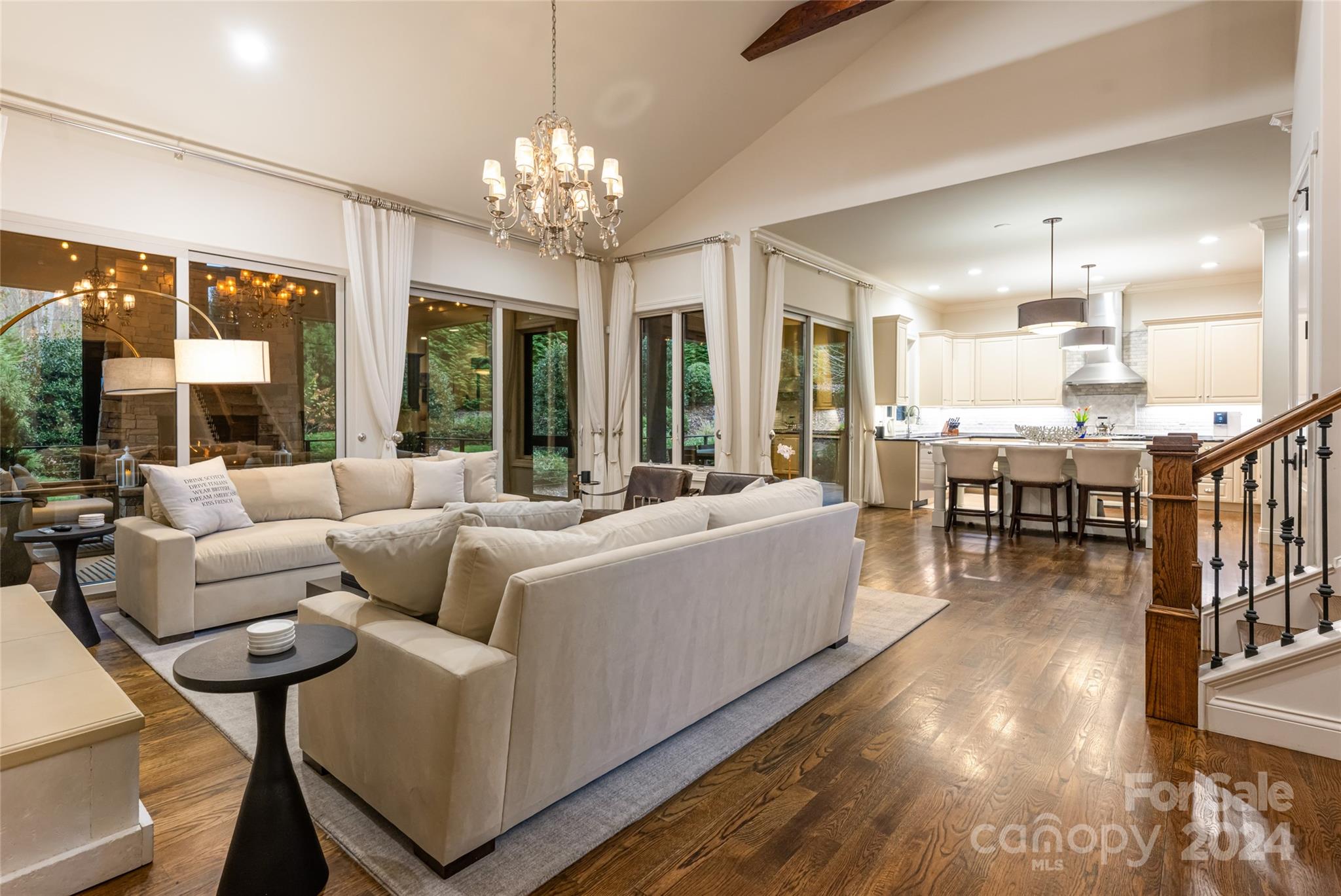 Reynolds Mountain - Residential